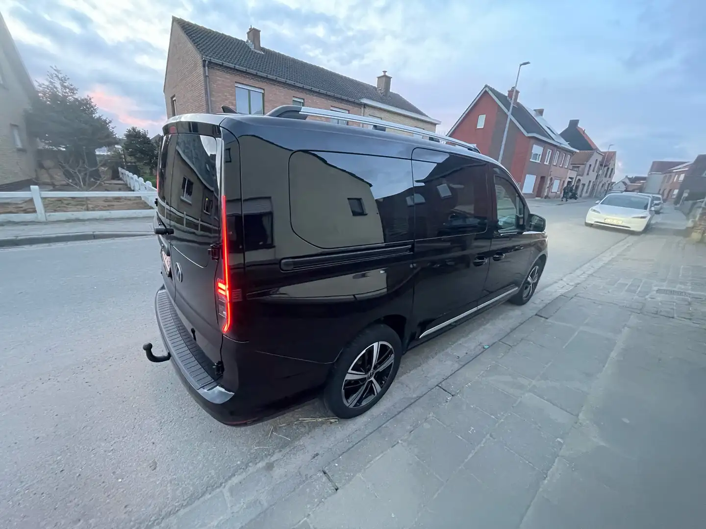 Volkswagen Caddy 1.5 TSI DSG Alltrack - 2