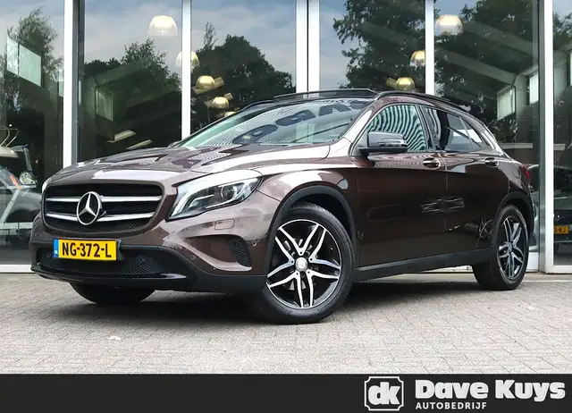 Mercedes-Benz GLA 180 Ambition | Panoramadak