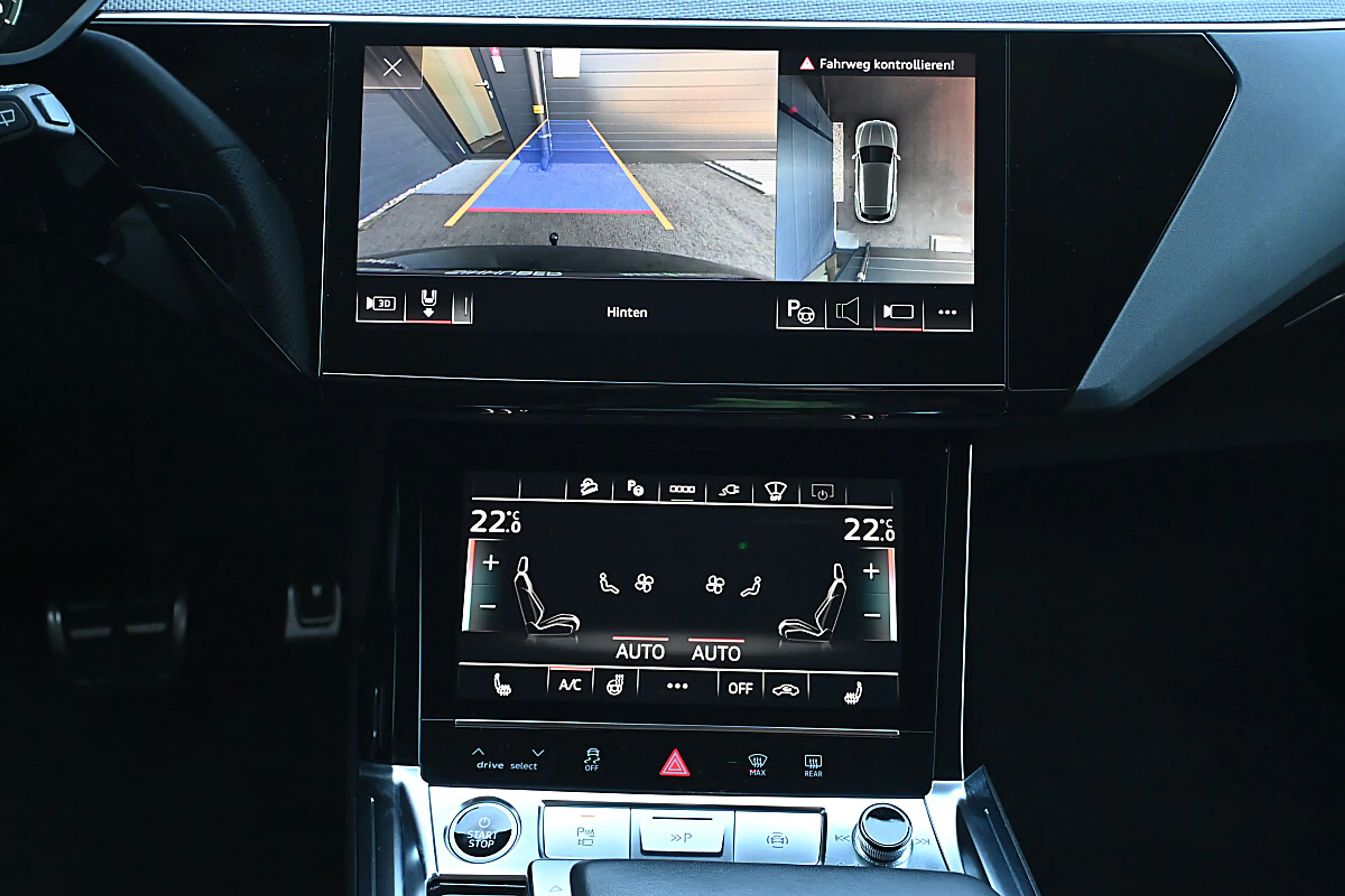 Audi Q8 e-tron Q8 55 e-tron quattro 106kWh S Line NP €127k 22"... — photo 8