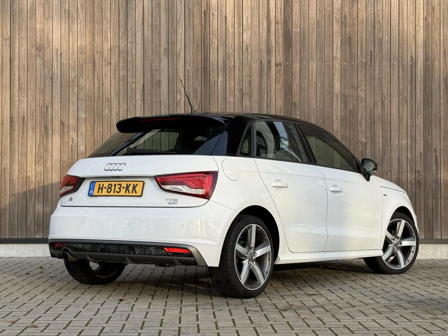 Audi A1 Sportback 1.0 TFSI Sport Pro Line S |PDC|XENON|S-L Wit - 2