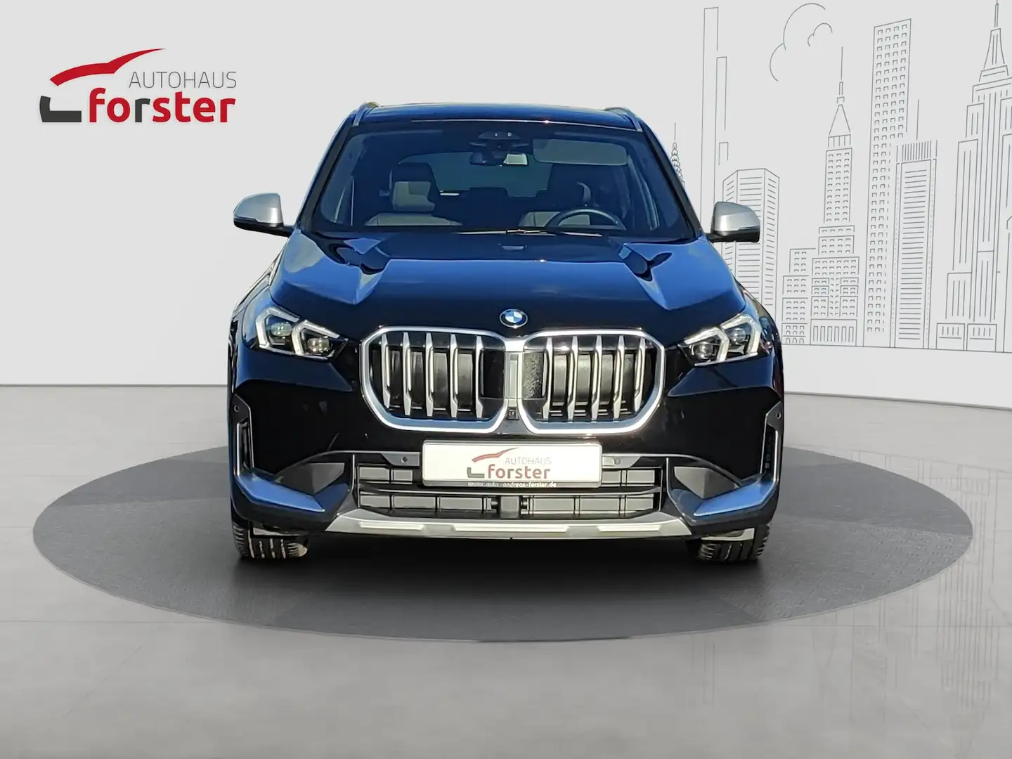 BMW X1 23d xDrive xLine H&K Sound AHK HeadUp Schwarz - 2