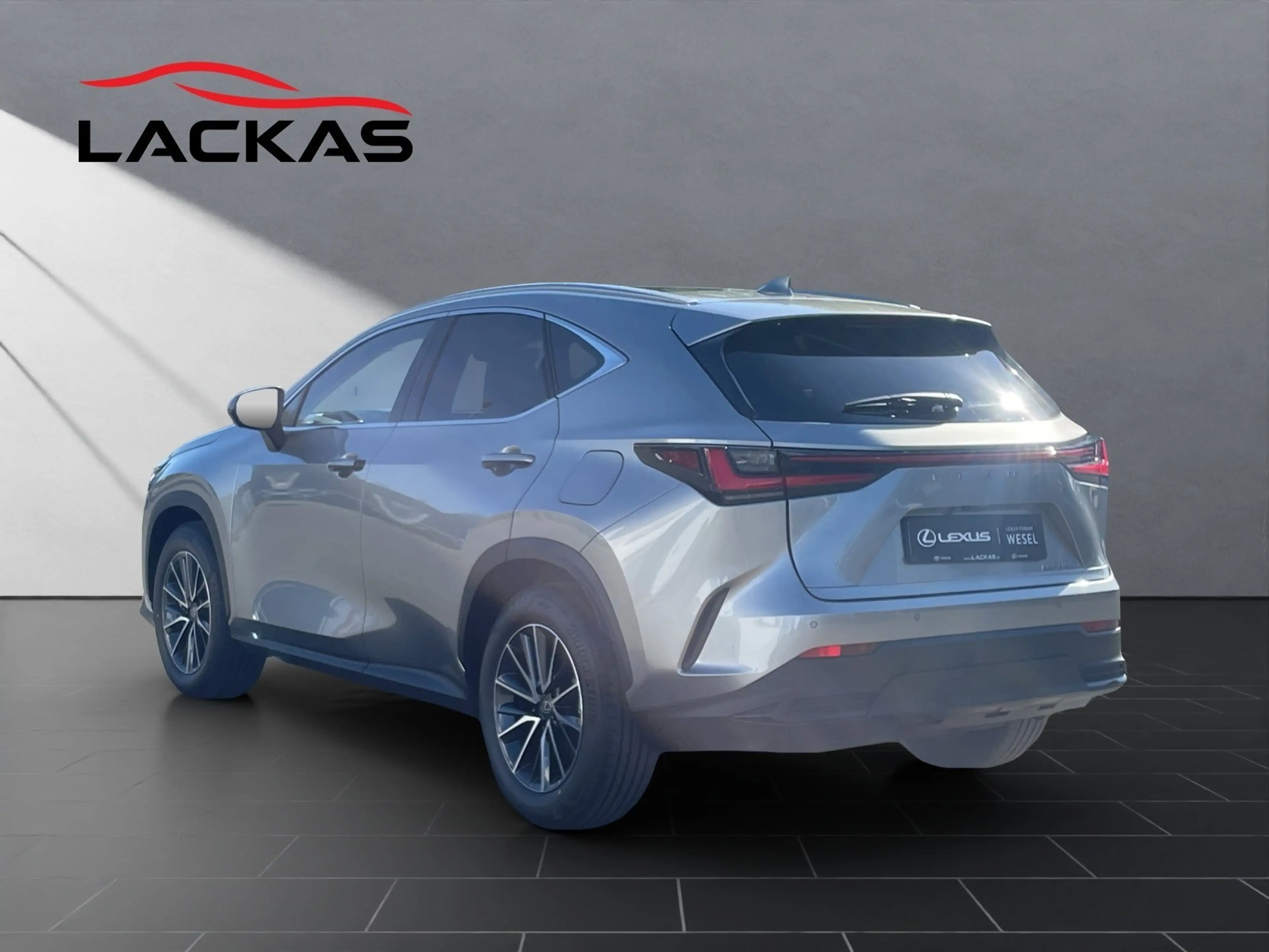 Lexus NX 450h+ + Executive Line 15 Jahre Garantie — photo 3