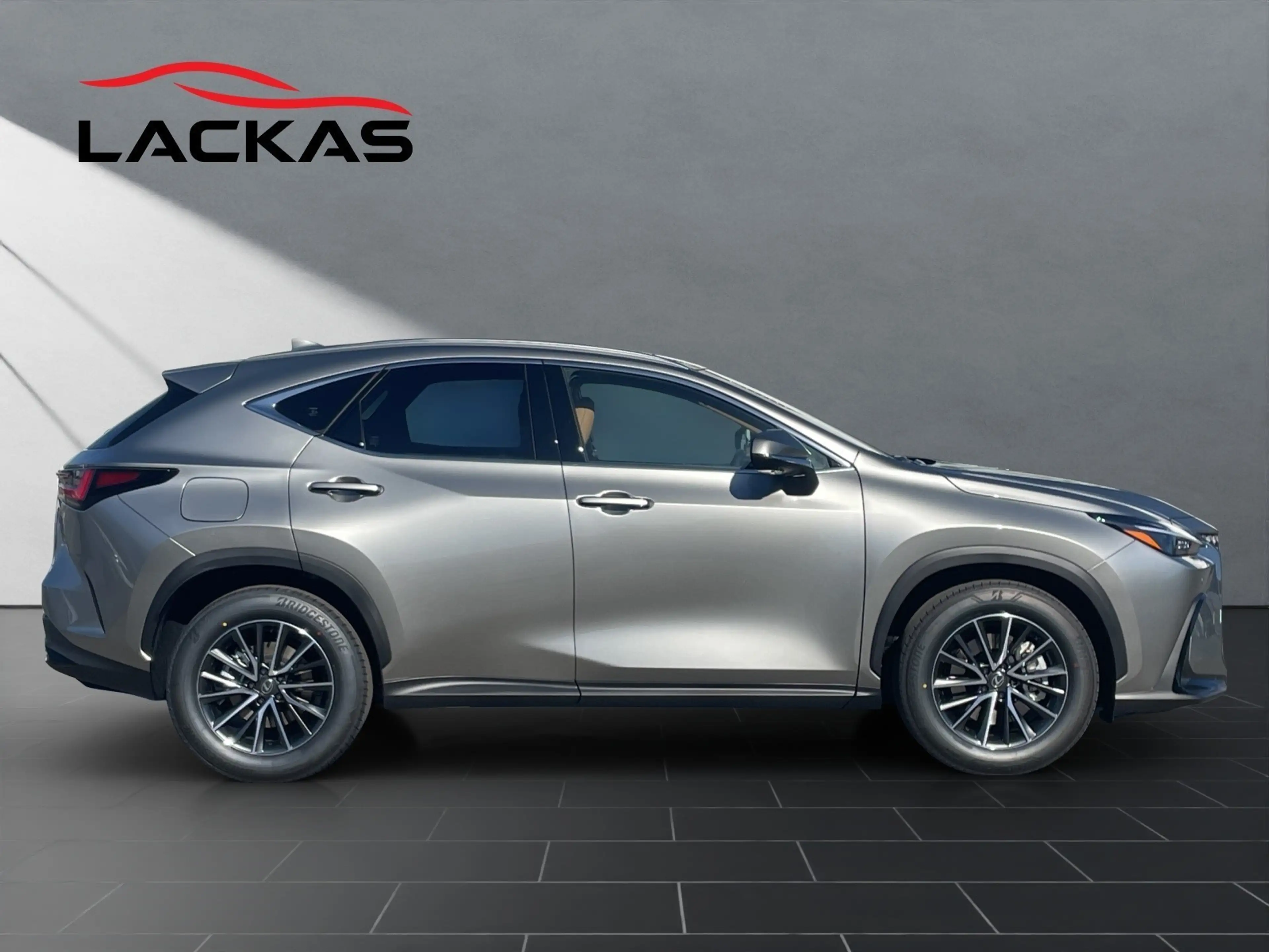 Lexus NX 450h+ + Executive Line 15 Jahre Garantie — photo 6