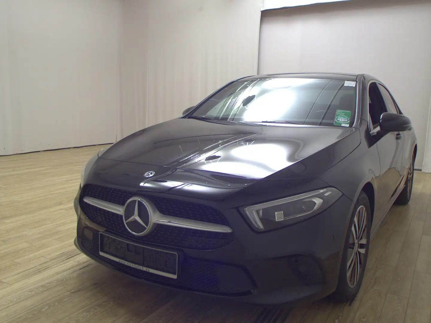 Mercedes-Benz A 180 Lim. d Progressive Pano Navi Multibeam Noir - 2
