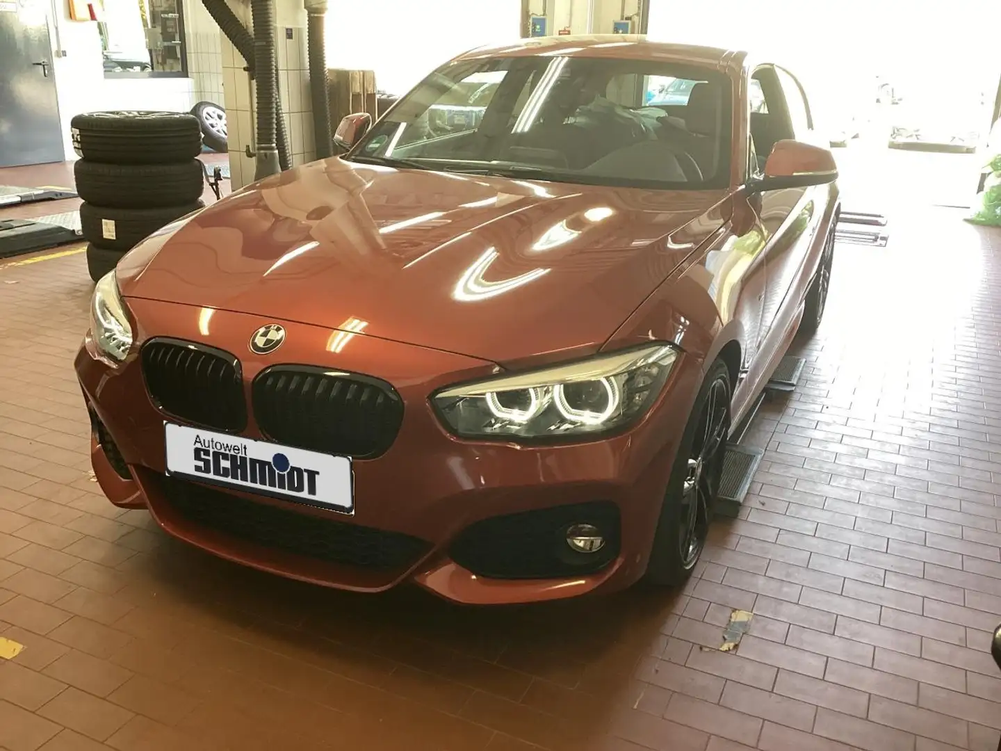 BMW 118 i Edition M Sport Shadow+2Jahre-BPS.-GARANTIE Orange - 1