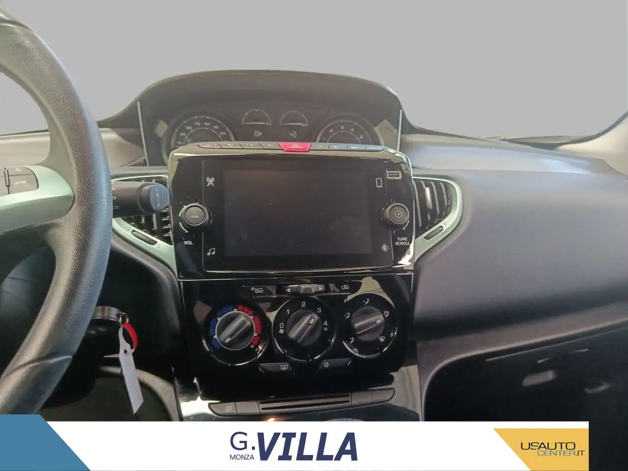 Lancia Ypsilon 2023 — фото 10