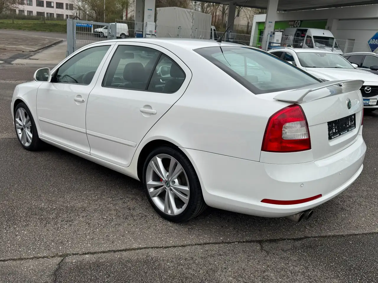 SKODA OCTAVIA RS 2.0 TFSI 200ch - BVM6 - TOIT OUVRANT - CUIR - SIÈGES CHAUFFANTS