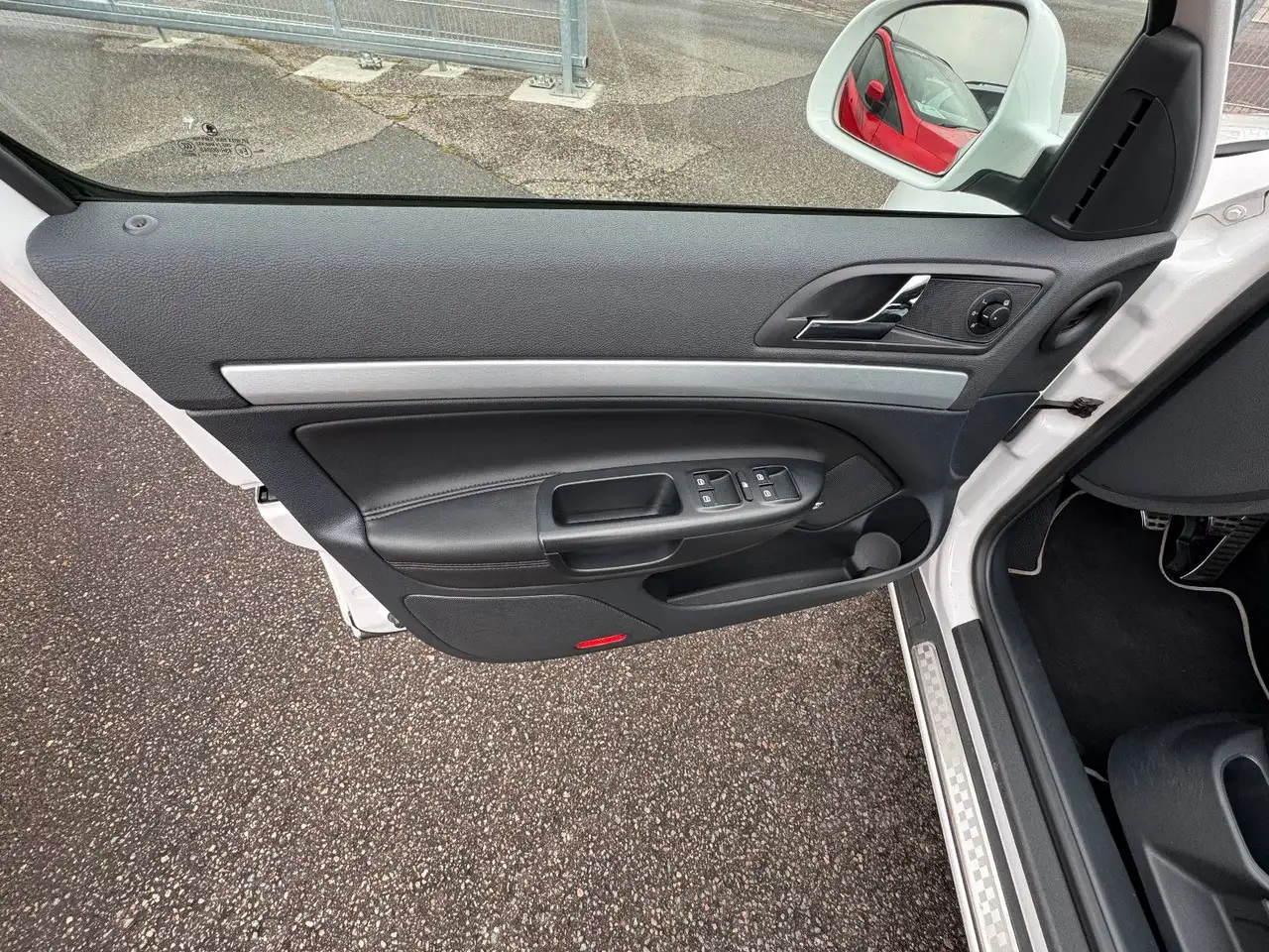 SKODA OCTAVIA RS 2.0 TFSI 200ch - BVM6 - TOIT OUVRANT - CUIR - SIÈGES CHAUFFANTS
