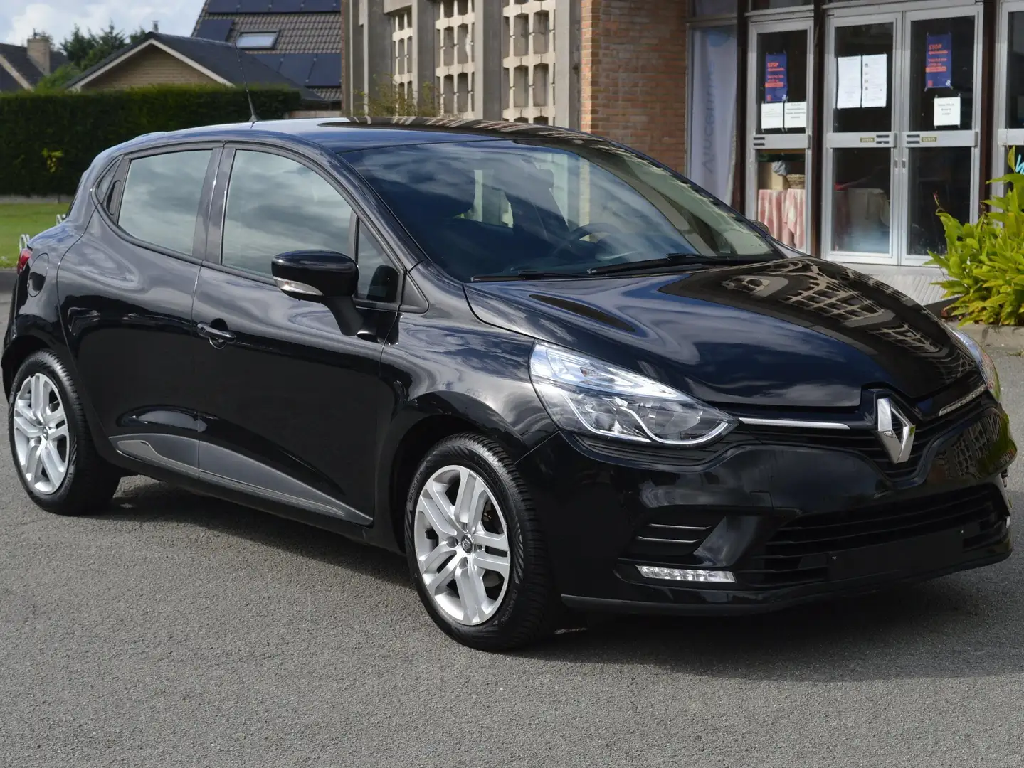 Renault Clio Clio Energy TCe 90 GPS+Airco+Cruise+Sensoren Zwart - 2