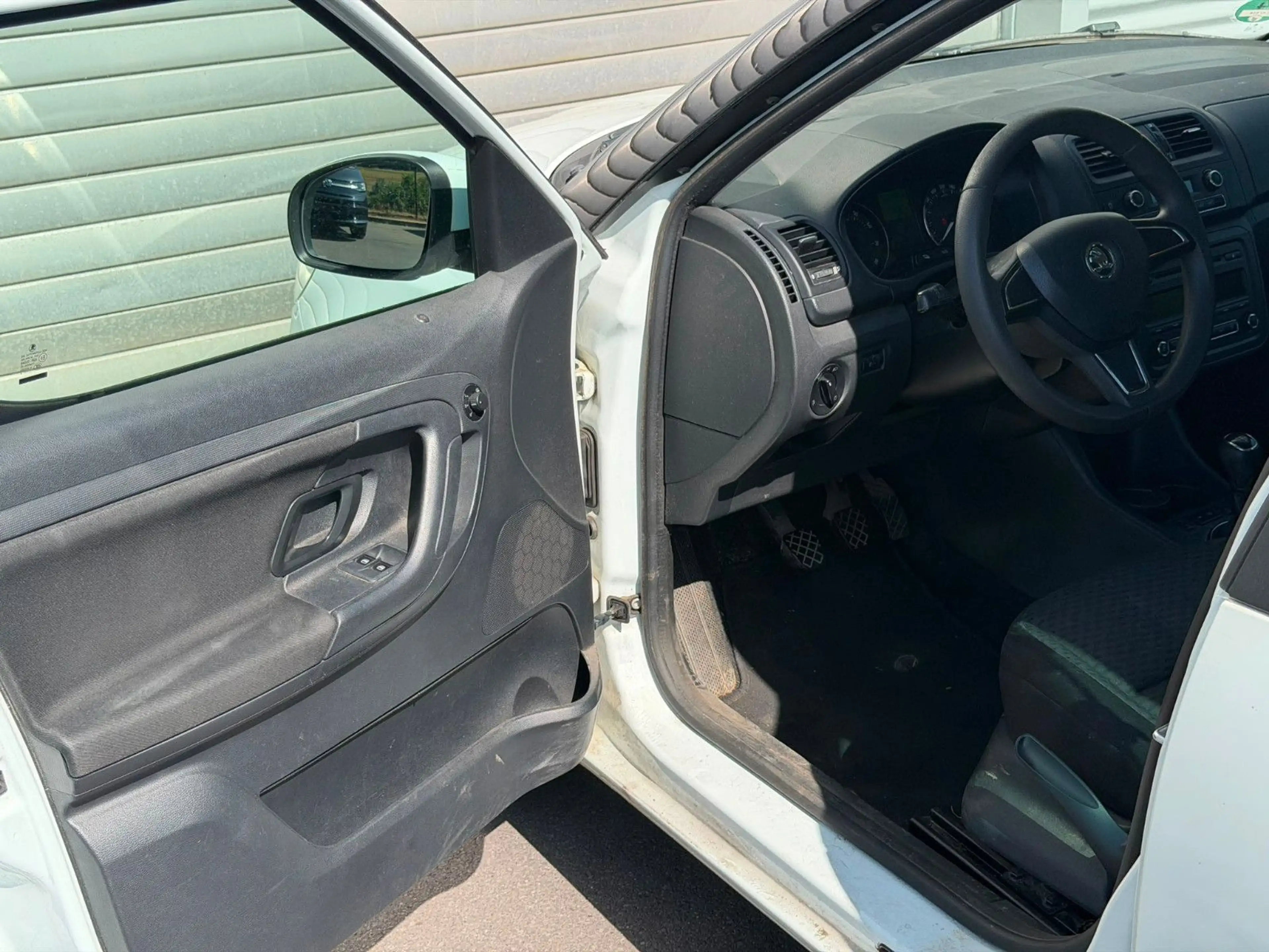 Skoda Roomster Ambition 1.2 TSI Klimaautomatik PDC SHZ — photo 8