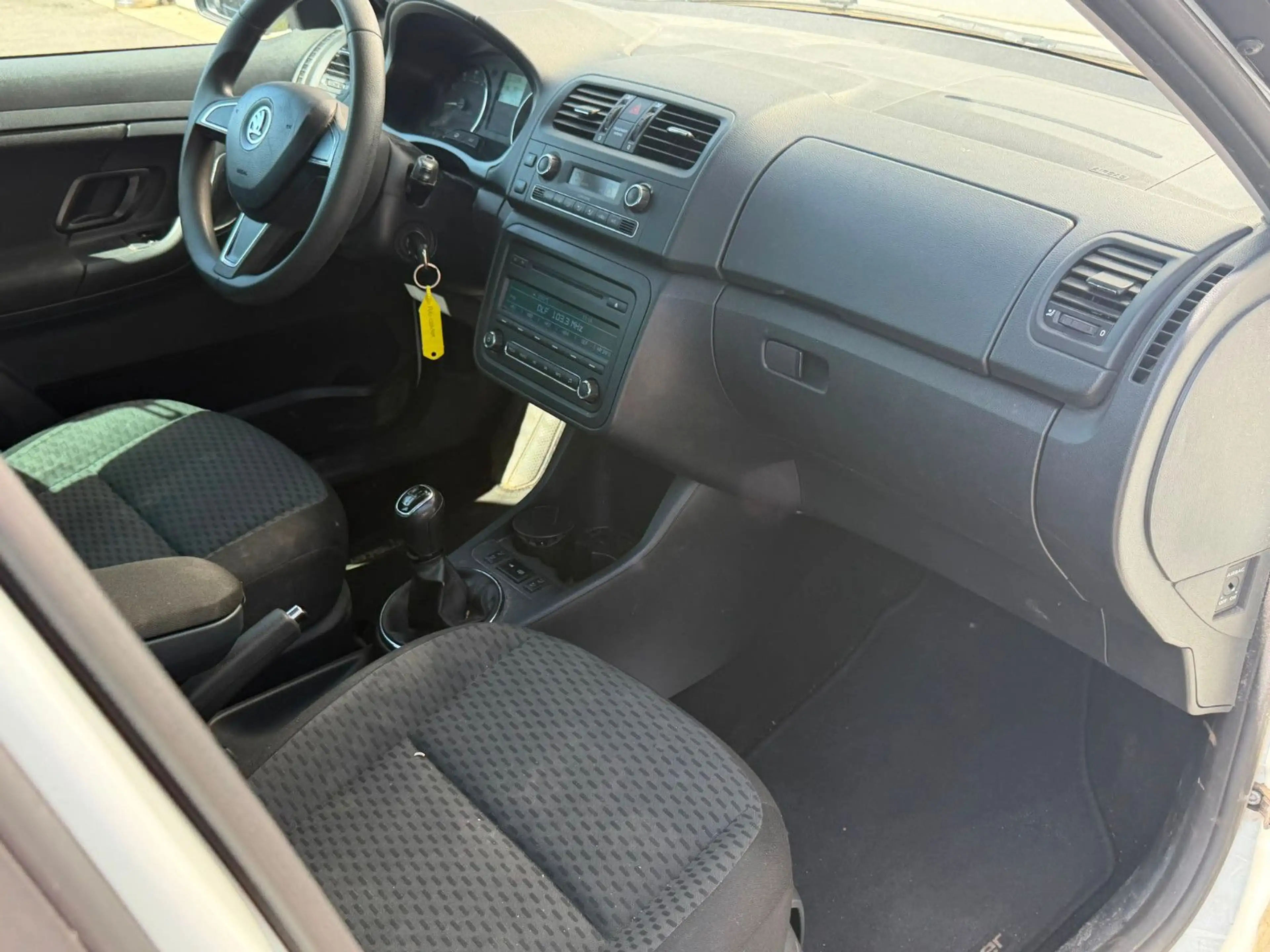 Skoda Roomster Ambition 1.2 TSI Klimaautomatik PDC SHZ — photo 9