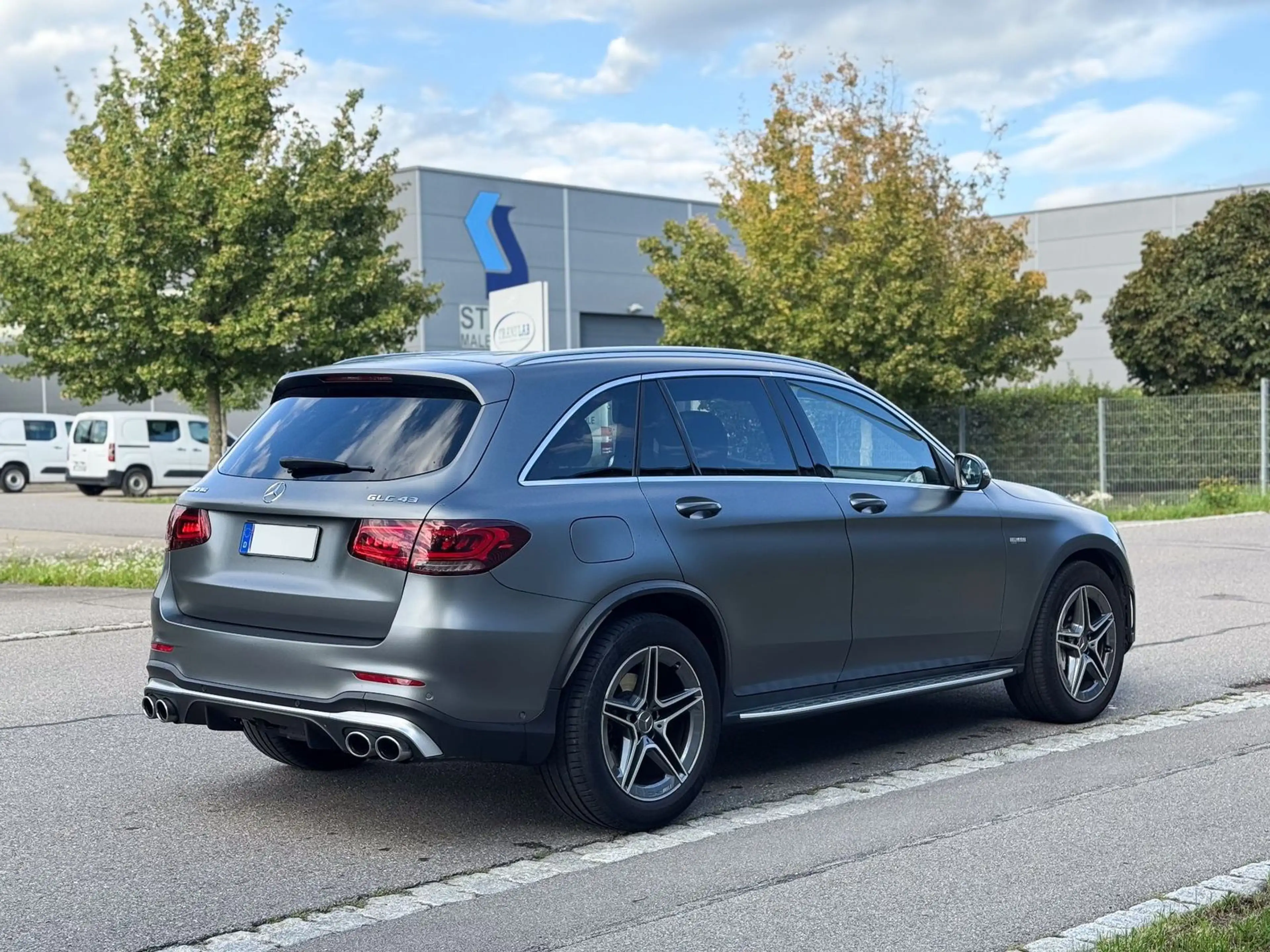 Mercedes-Benz GLC 43 AMG 4Matic *Kamera*Memory*Pano*SHZ — photo 5