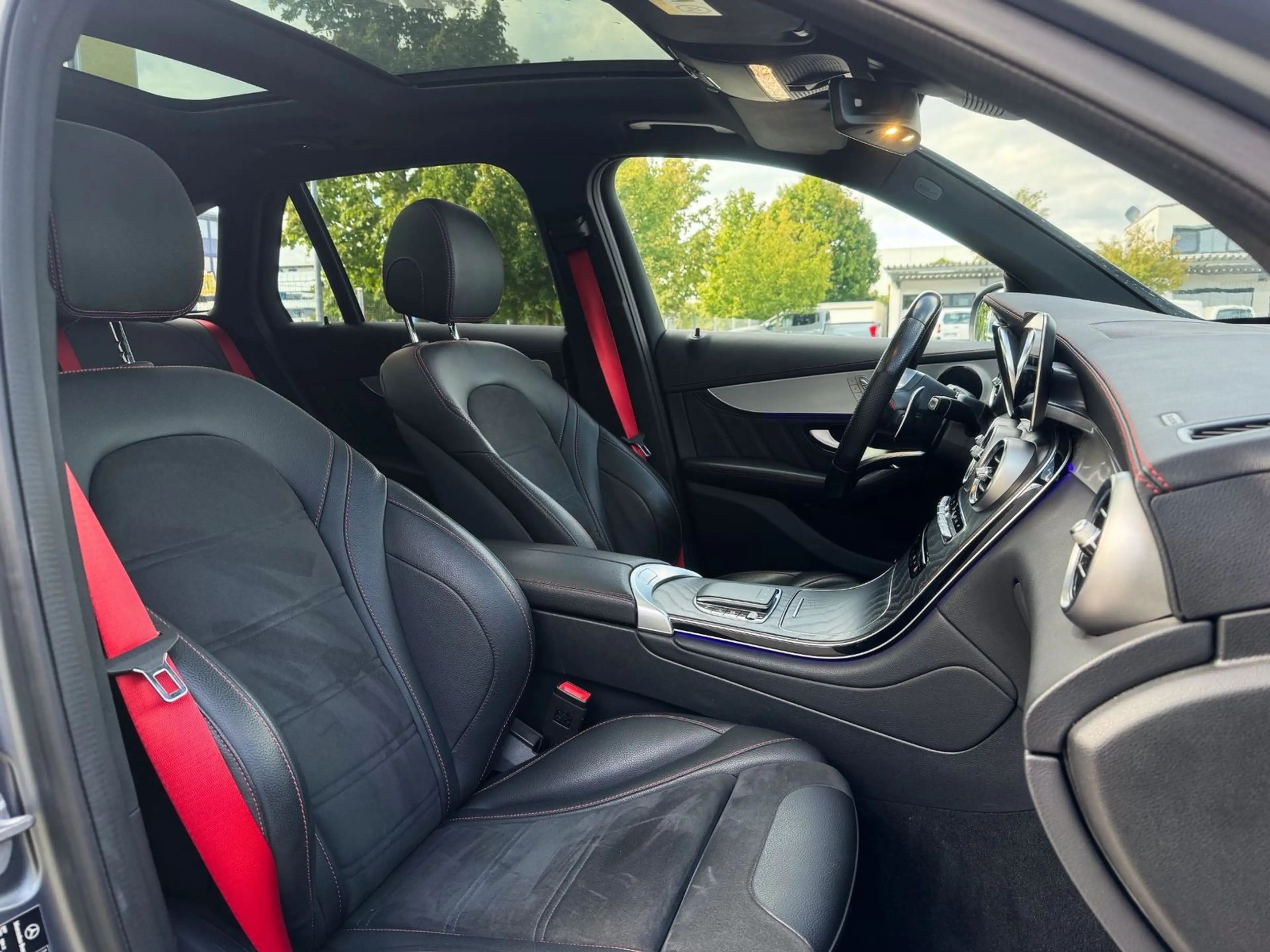 Mercedes-Benz GLC 43 AMG 4Matic *Kamera*Memory*Pano*SHZ — photo 11