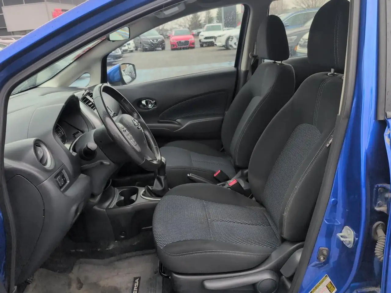 Nissan Note снимка Nissan Note
