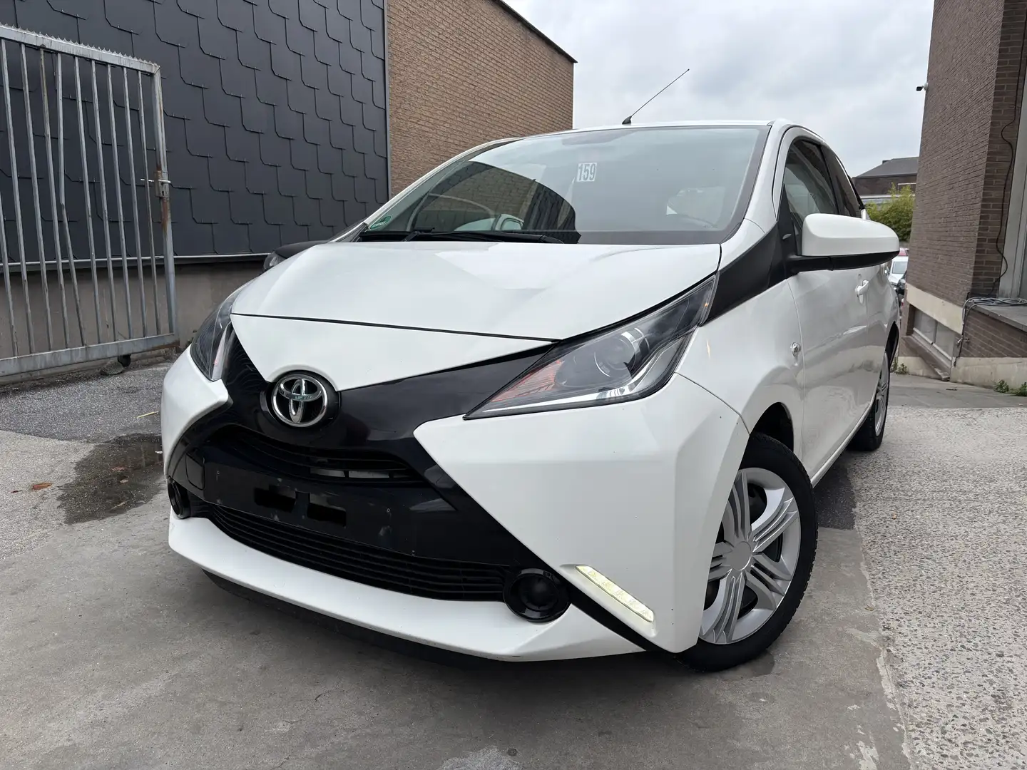 Toyota Aygo 1.0i VVT-i Business//2019//tres belle//ct ok Wit - 1