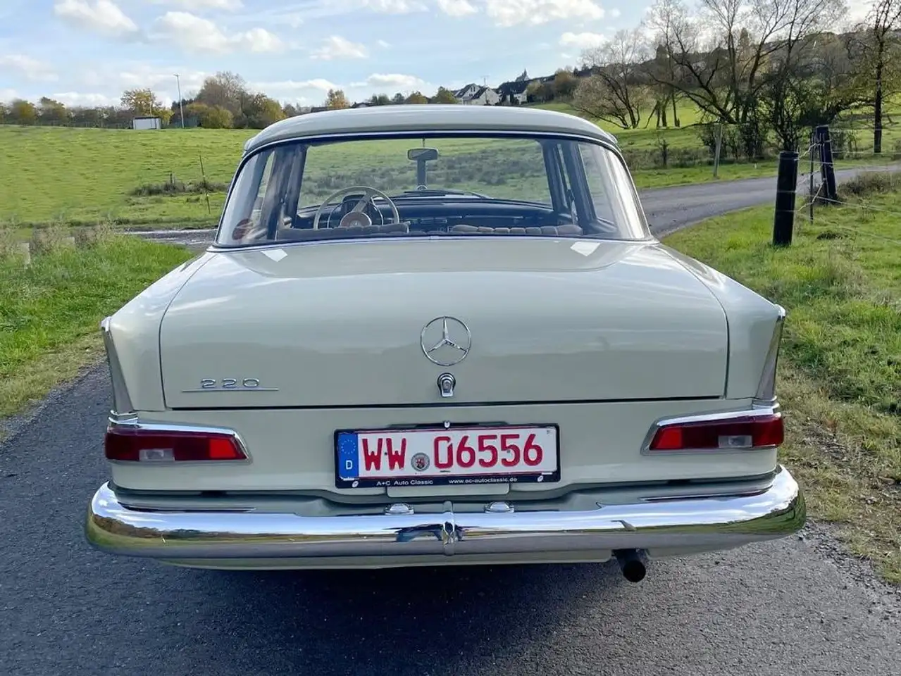 Mercedes-Benz 220 B, Heckflosse, foto 5