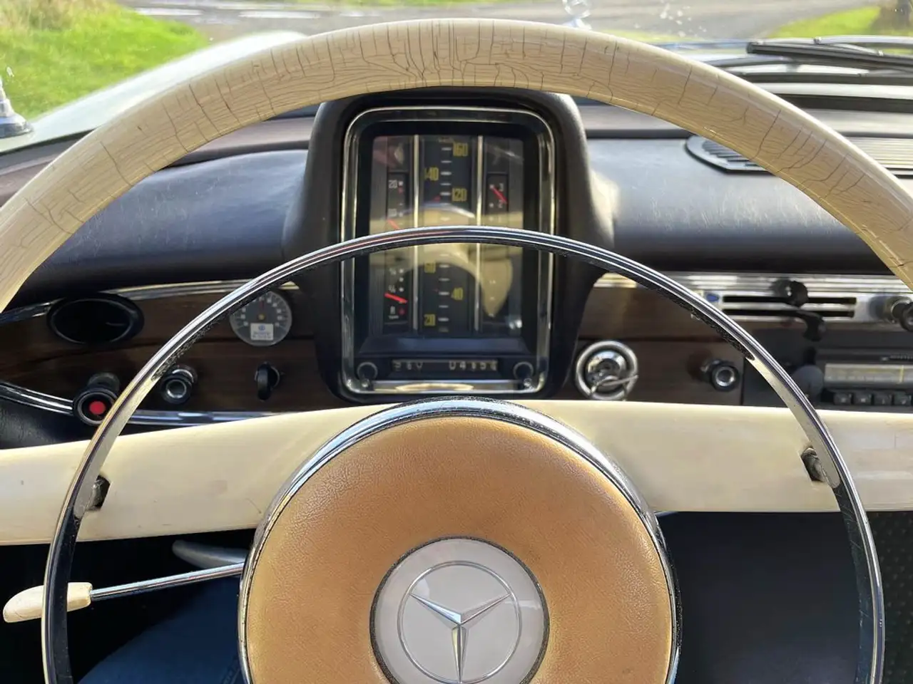 Mercedes-Benz 220 B, Heckflosse, foto 7