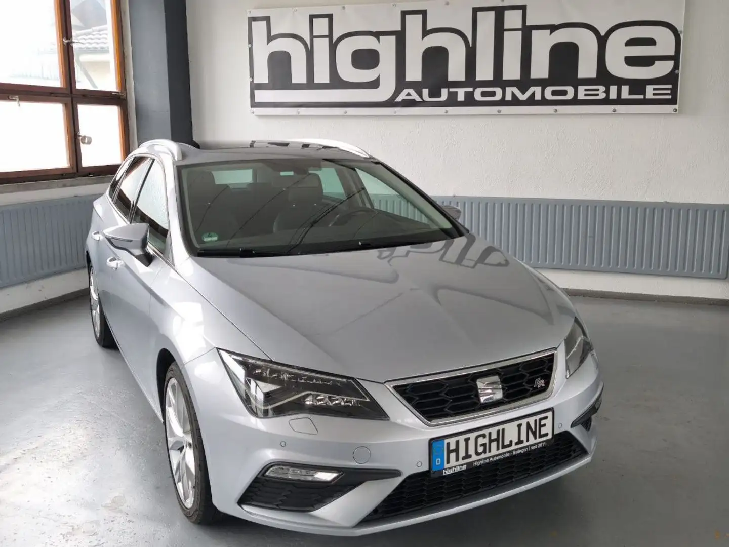 SEAT Leon ST FR - 1,5 TSI 150 PS,LED,Panoramadach,AHK Silber - 1