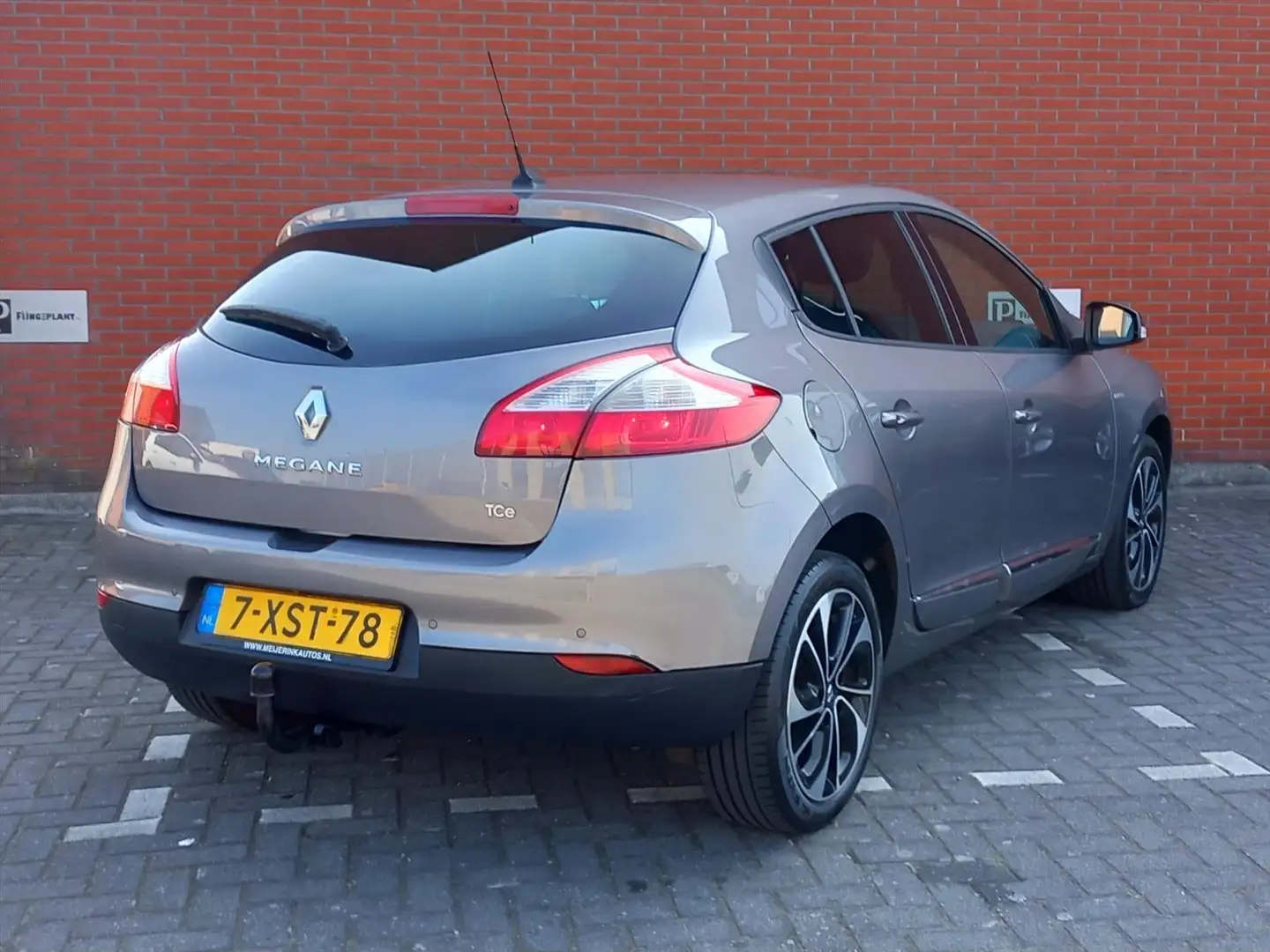 Renault Megane 1.2 TCE 97KW Automaat Bose Navigatie/Camera Gris - 2