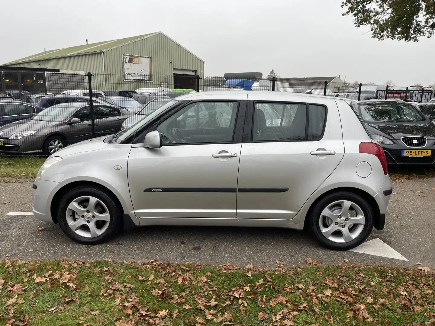 Suzuki Swift 1.3 Shogun | 2e Eigenaar | Airco | 5 Deurs | Licht Grijs - 2