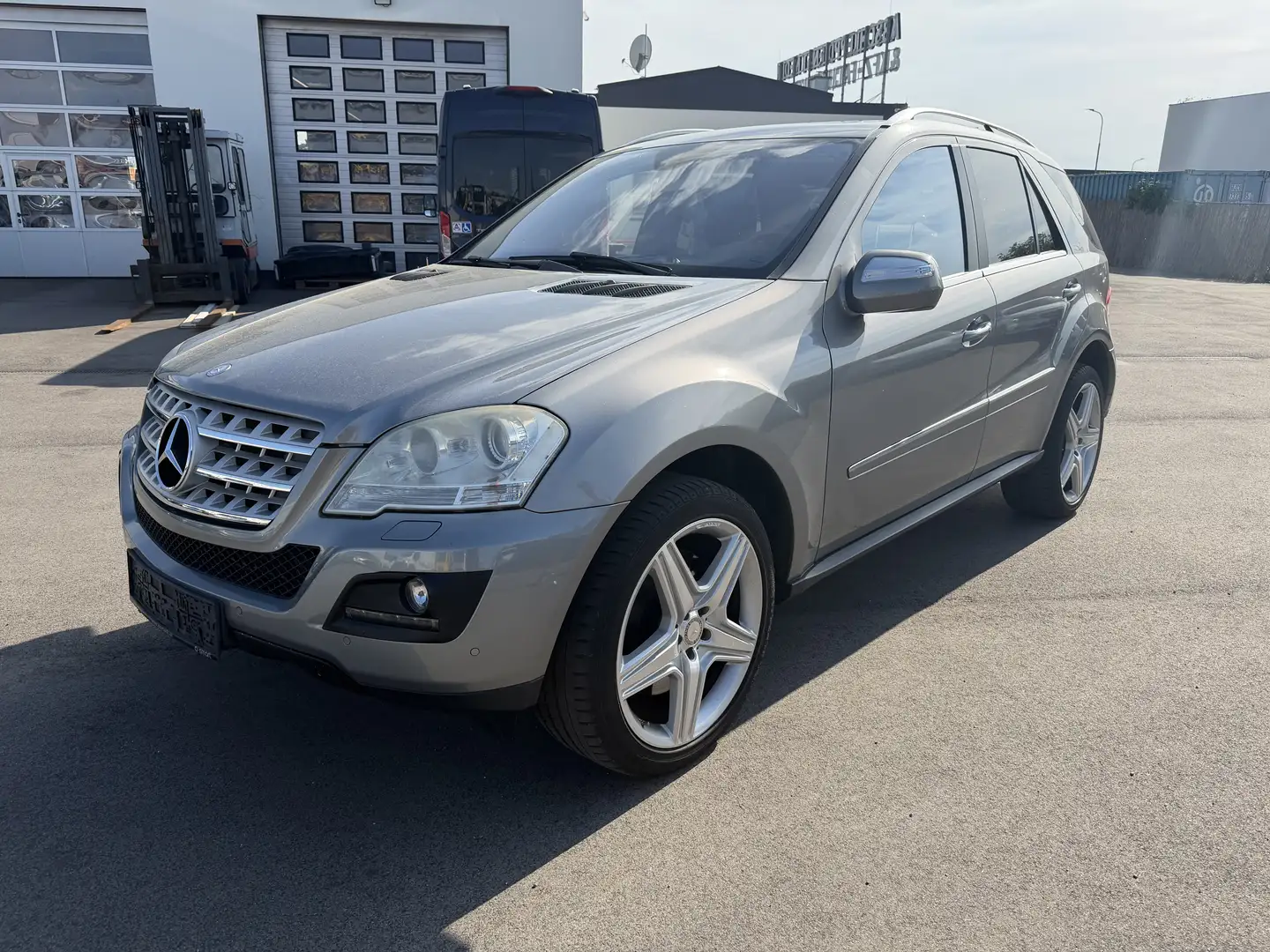 Mercedes-Benz ML 500 4MATIC Aut. - 1