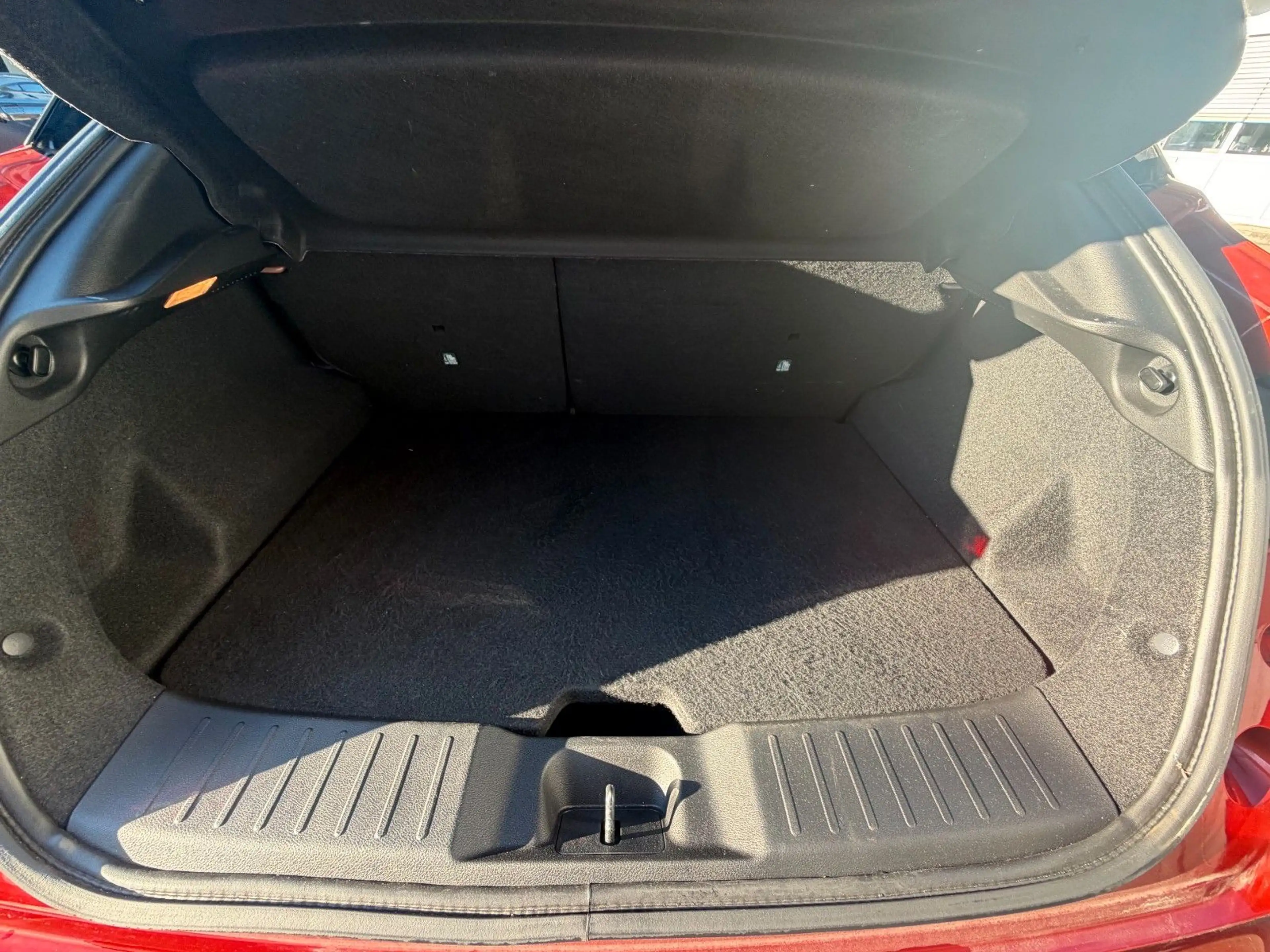 Nissan Juke N-Design, Automatik, Bose, Kontrast — photo 9