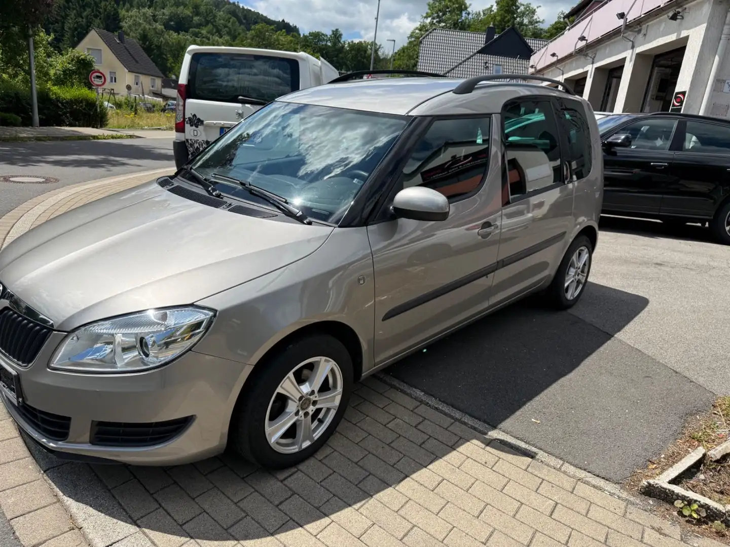 Skoda Roomster Style Plus Edition Klimaauto.,SHZ1.Hand Бежевий - 1