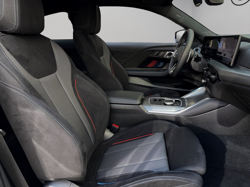 BMW 240 M240i xDrive Coupé — photo 12