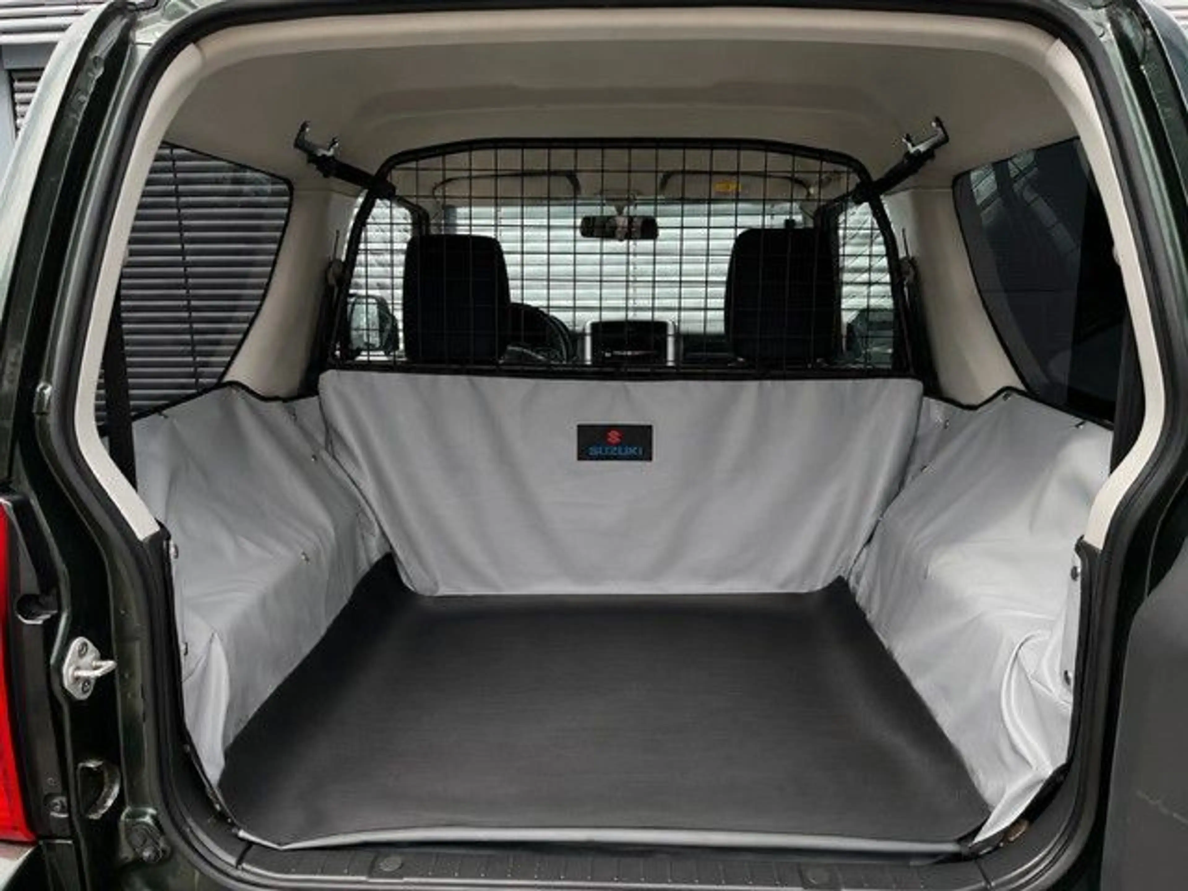 Suzuki Jimny Ranger 1,3 Comfort — photo 14