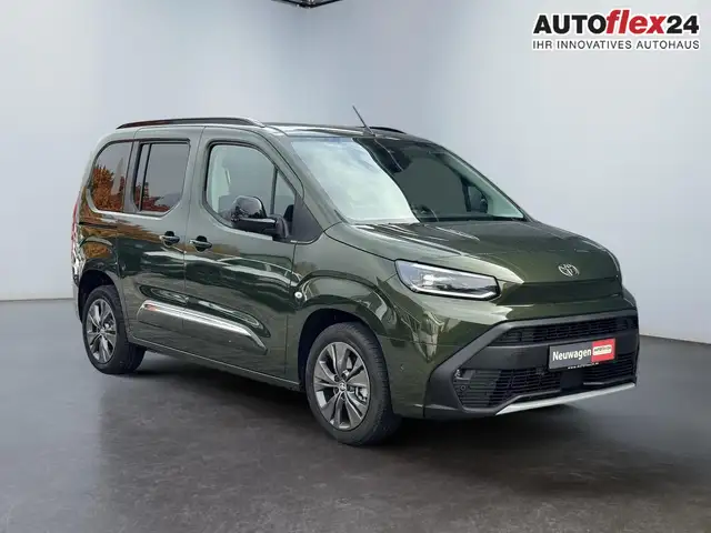 Toyota Proace City Verso 1,5 D-4D L1 Lounge VIP Pano ACC TWA PDC 1...