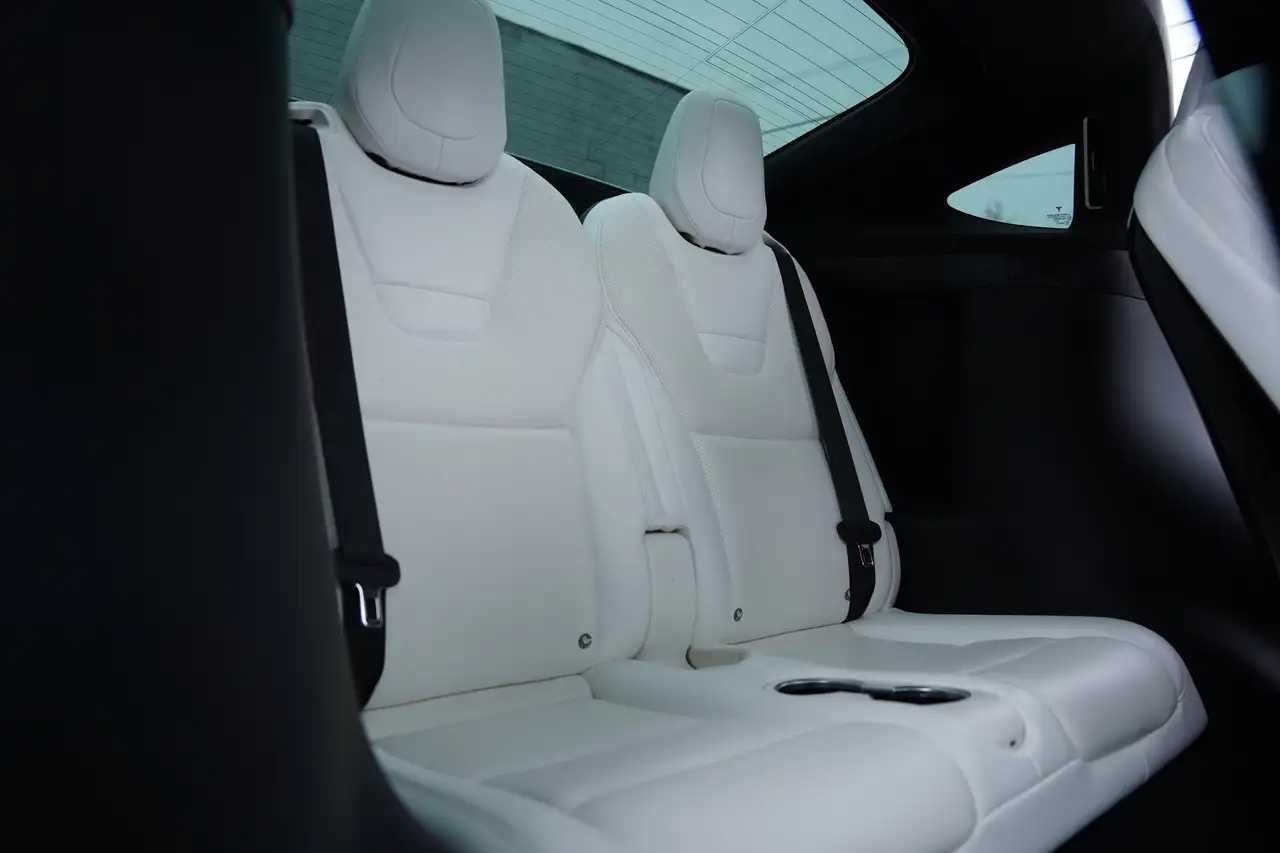 Tesla Model X fotografie Tesla Model X