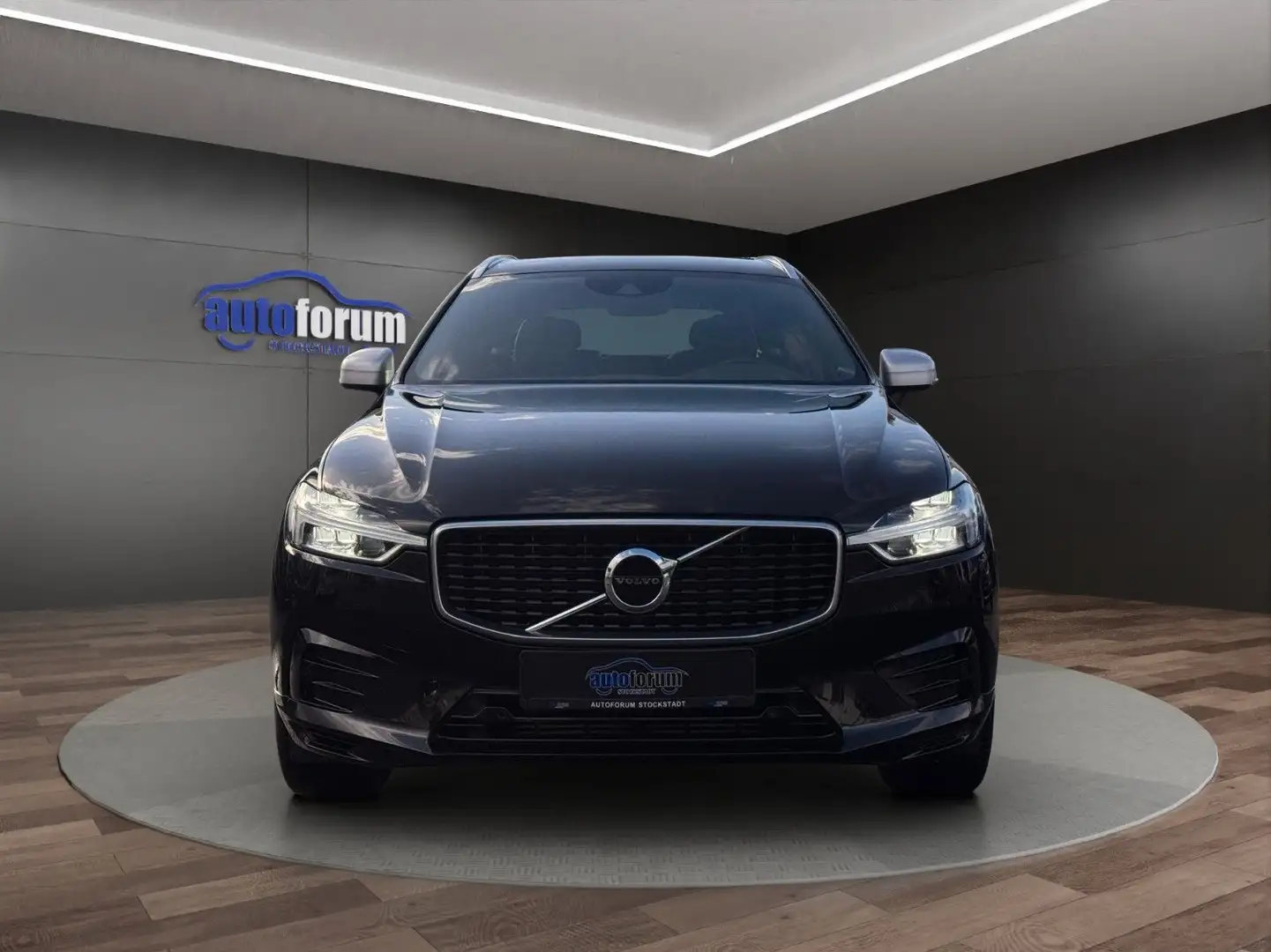 Volvo XC60 R Design AWD NAVI°LED°KAMERA°MEMORY°LEDER Schwarz - 2