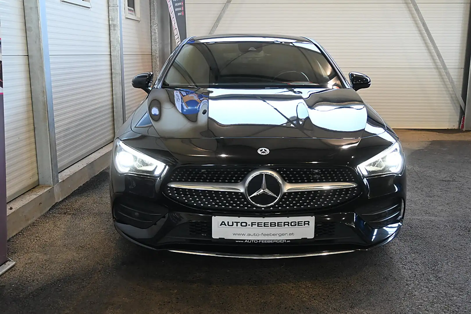 Mercedes-Benz CLA 220 d Shooting Brake Aut. AMG-Line ; Pano, LED, R-K... Schwarz - 2