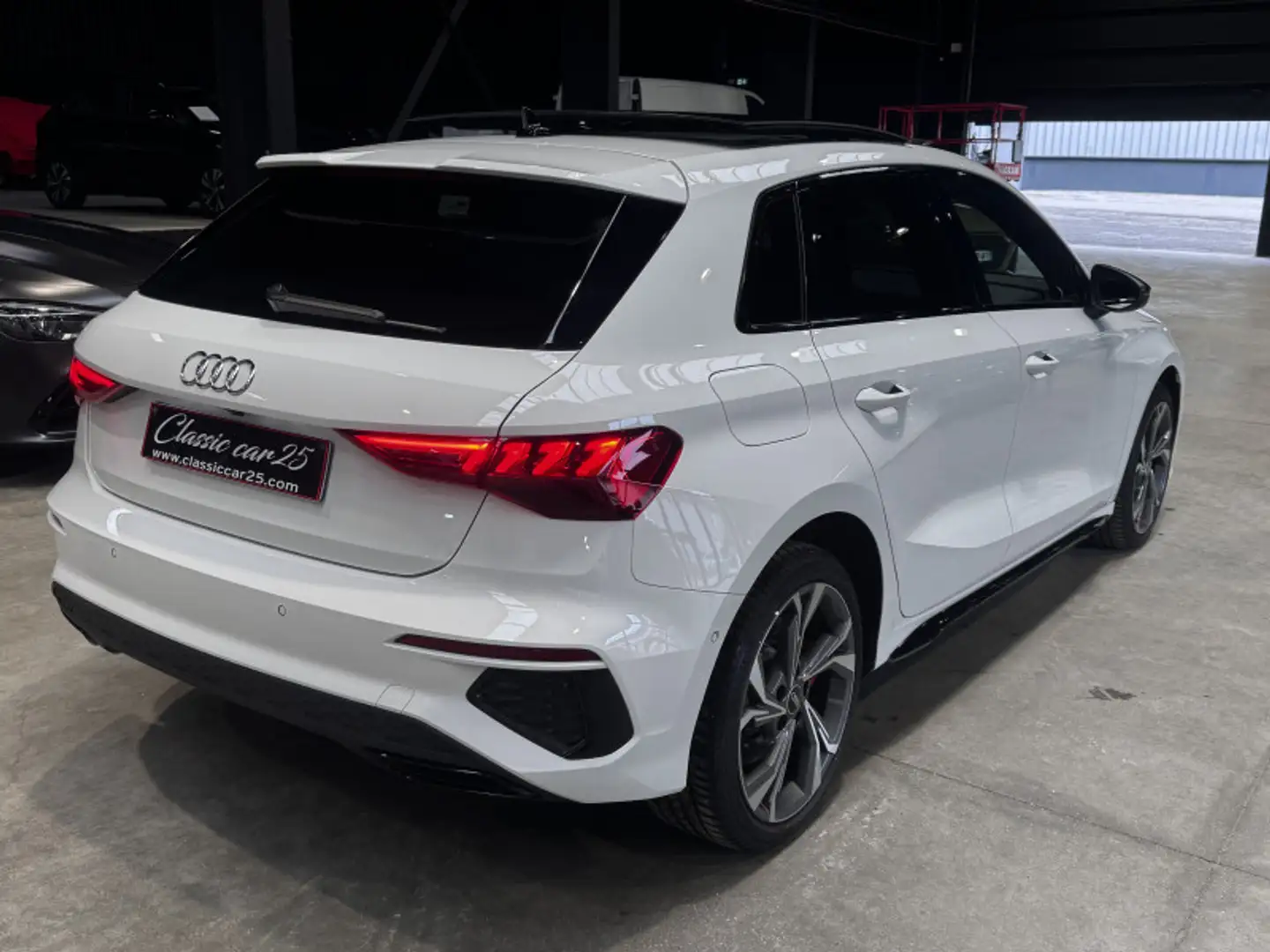 Audi A3 45 TFSI E 245CH COMPETITION S TRONIC 6 - 2