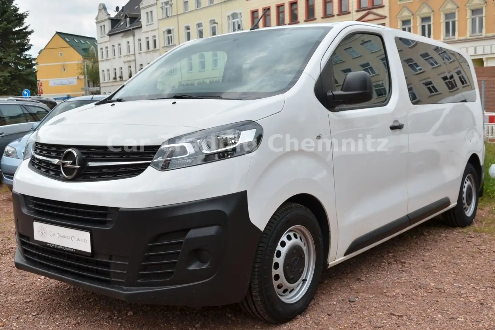 Opel Vivaro Kombi M Klima 1.Hand 9 Sitze Beyaz - 1
