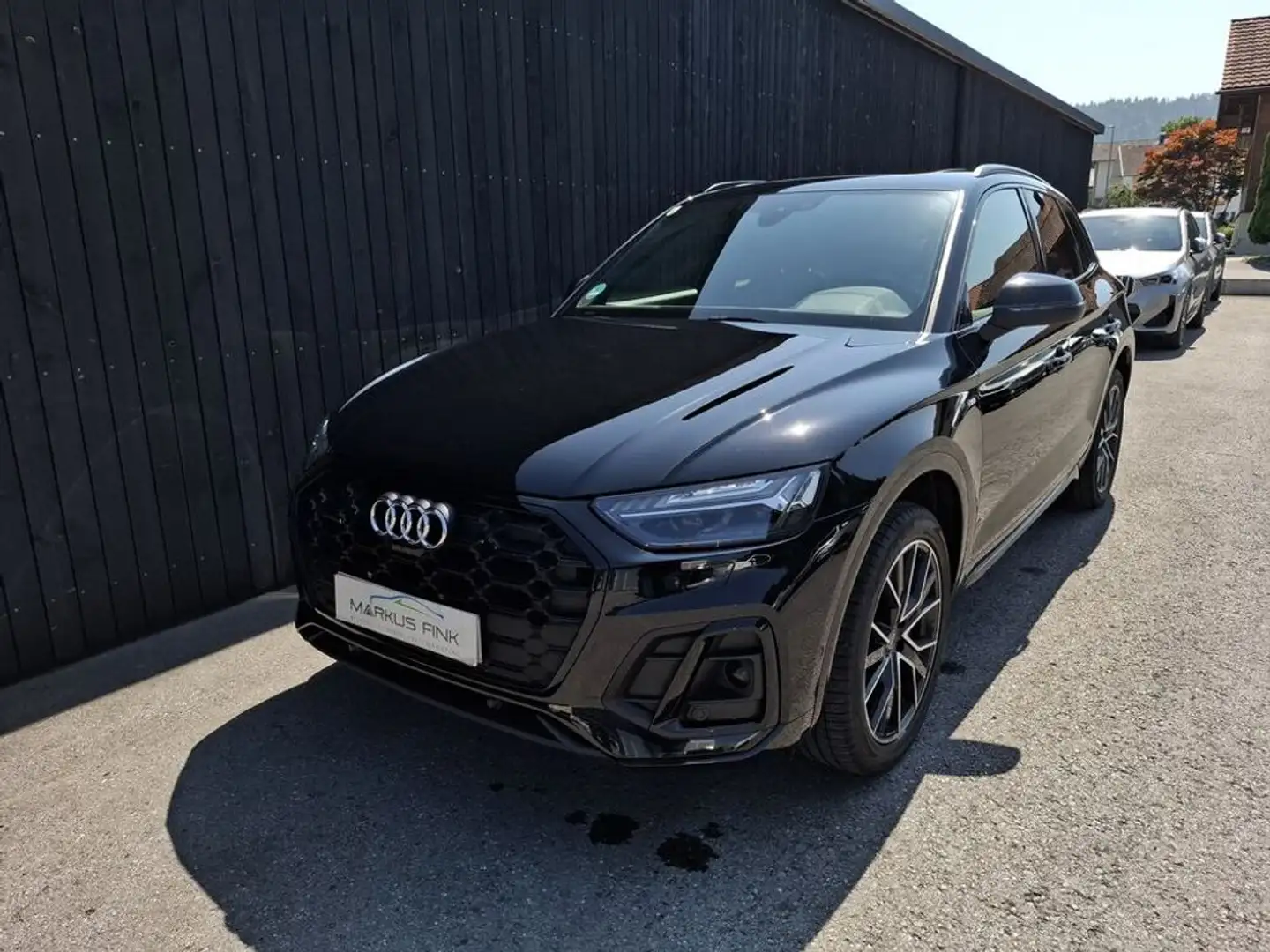 Audi Q5 40 TDI quattro S line Schwarz - 1