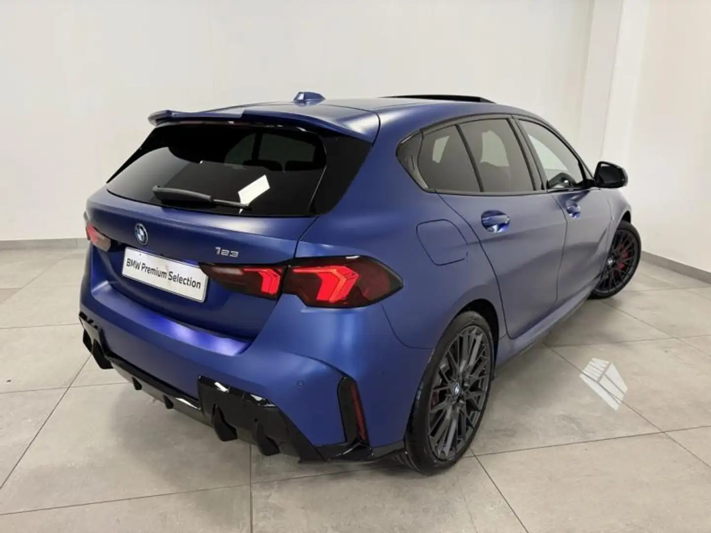 BMW 123 123 xDriveA 218ch M Sport DKG7 Blau - 2