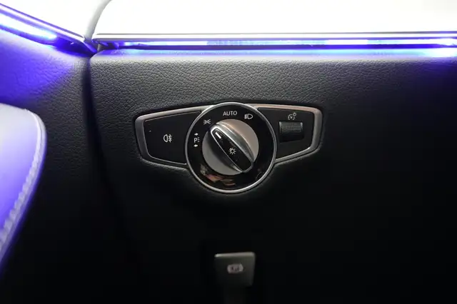 Mercedes-Benz CLS view 25