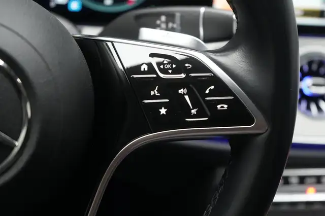 Mercedes-Benz CLS view 21
