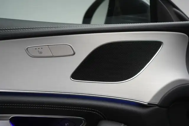 Mercedes-Benz CLS view 27