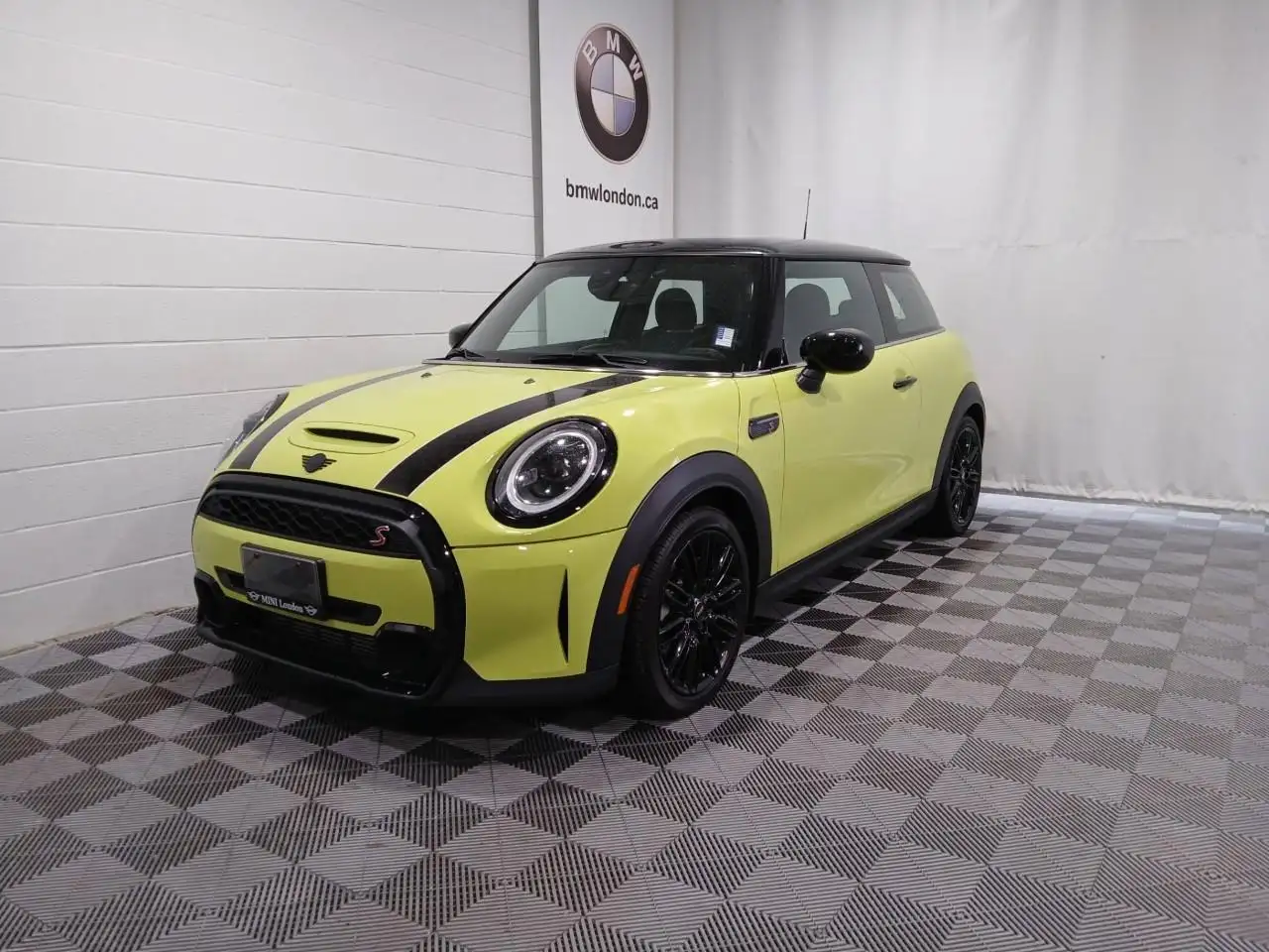 2024 MINI 3 Door