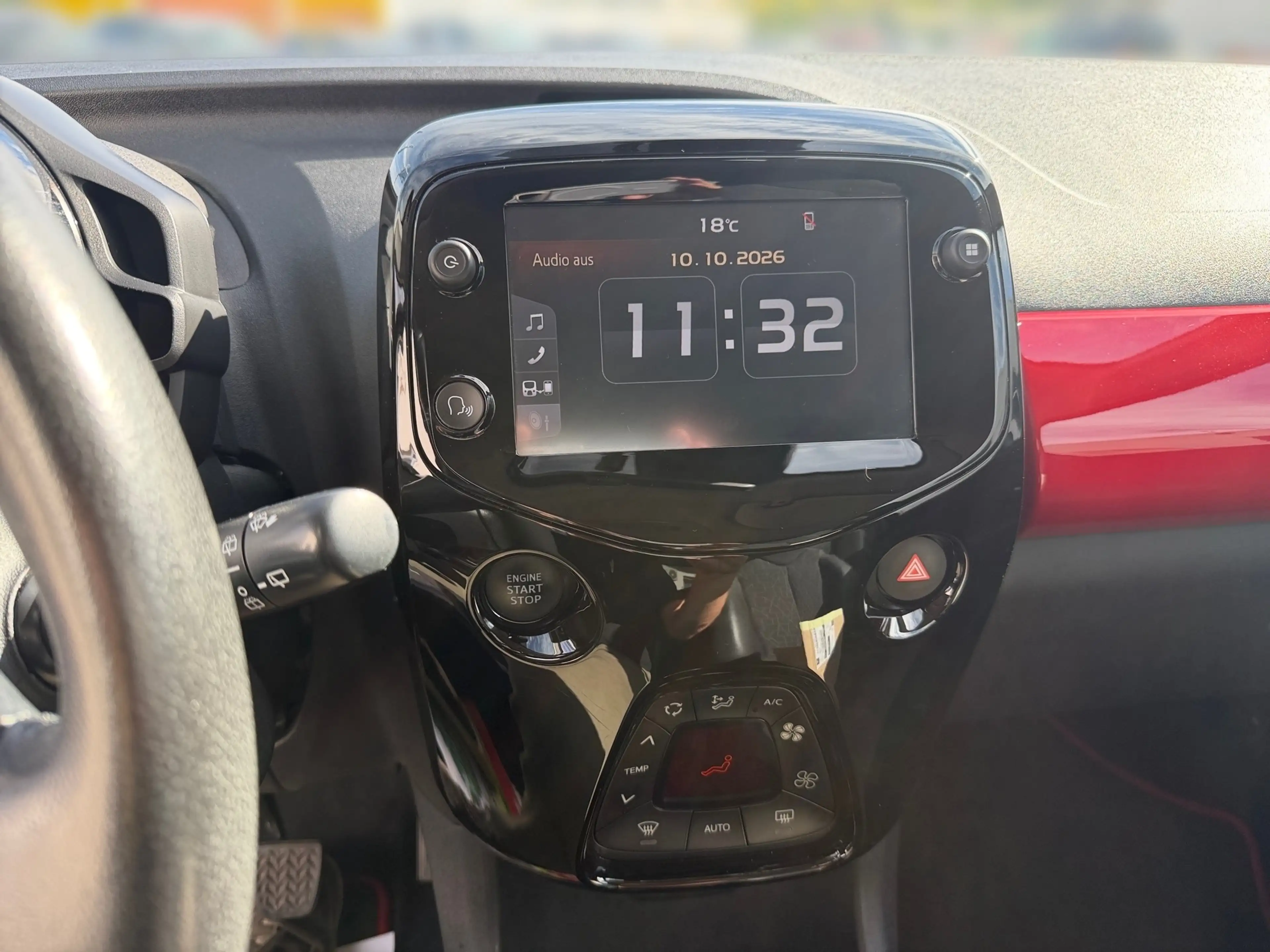 Toyota Aygo Aygo 1,0 VVT-i x-clusiv — photo 14
