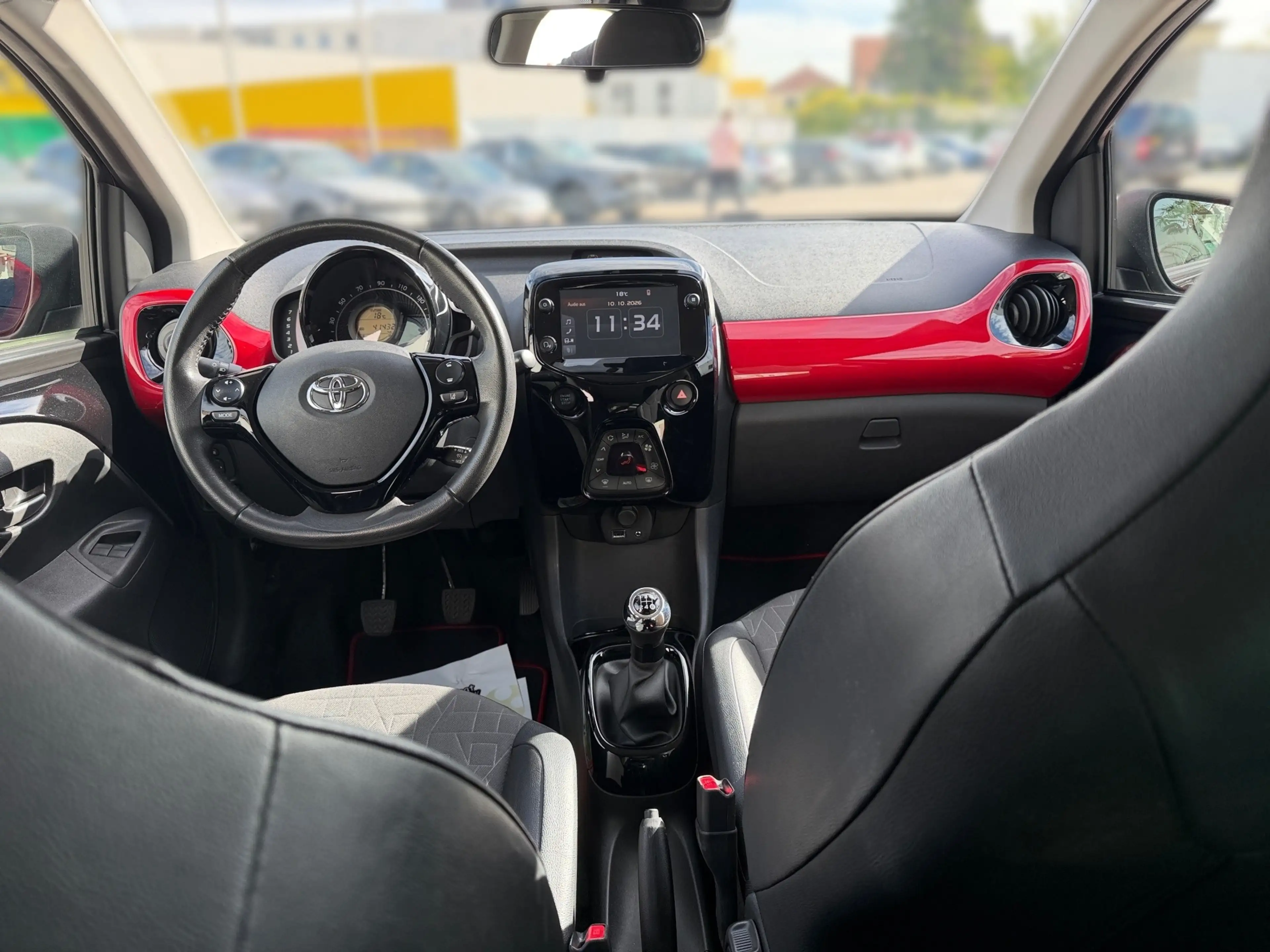 Toyota Aygo Aygo 1,0 VVT-i x-clusiv — photo 9