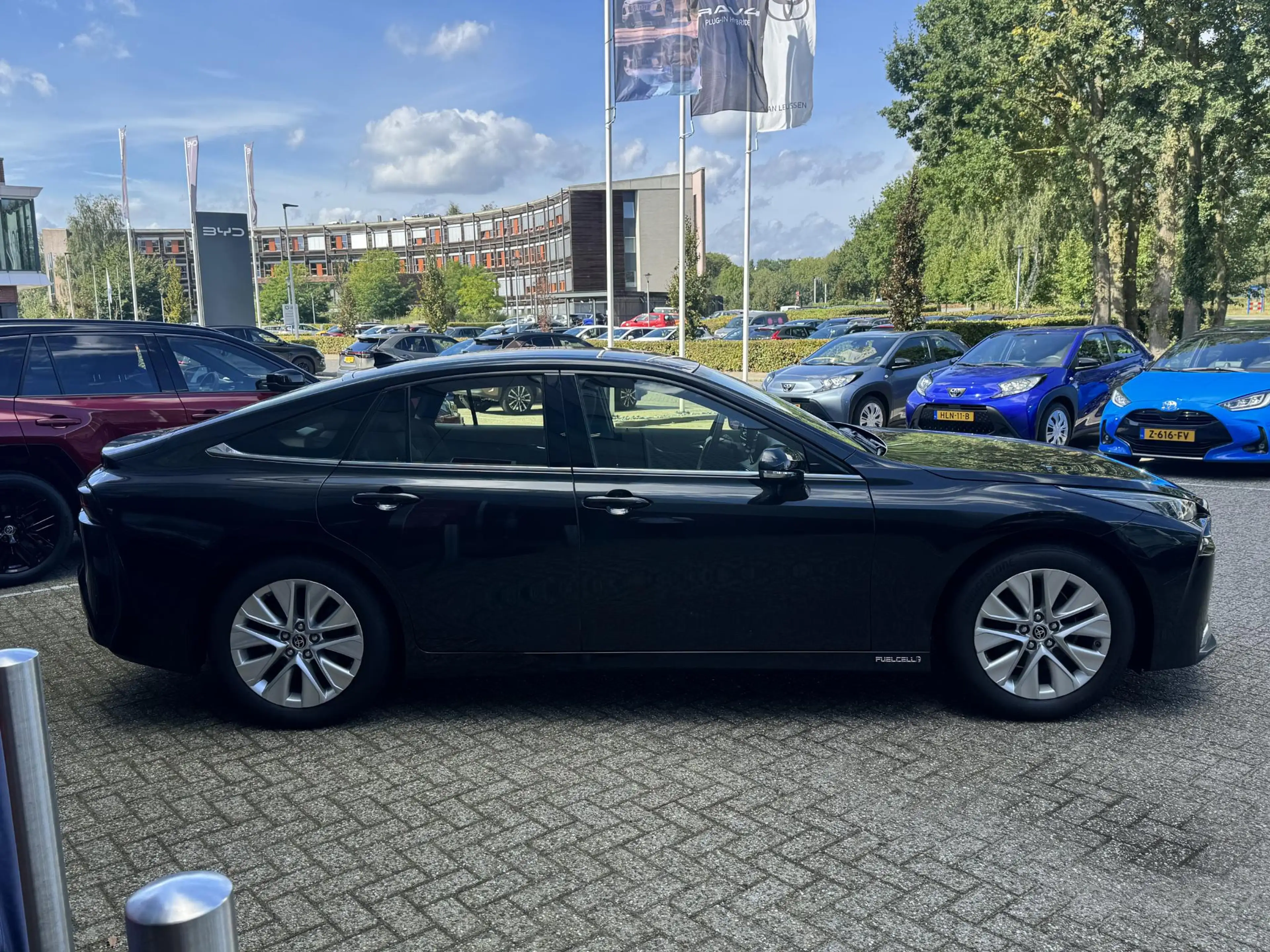 Toyota Mirai Dynamic WATERSTOFAUTO KEYLESS JBL-AUDIO STOELVERW — photo 7
