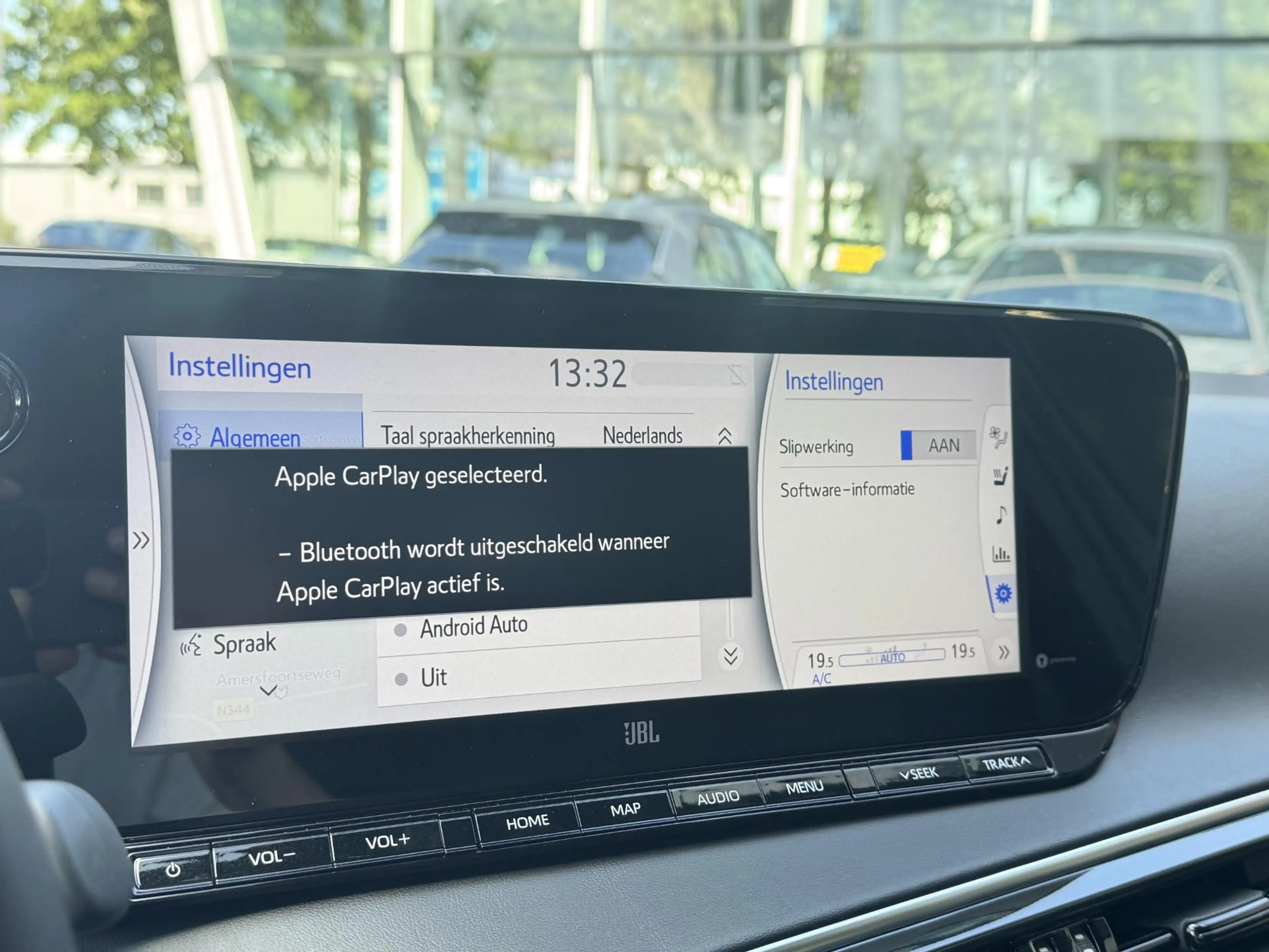Toyota Mirai Dynamic WATERSTOFAUTO KEYLESS JBL-AUDIO STOELVERW — photo 23