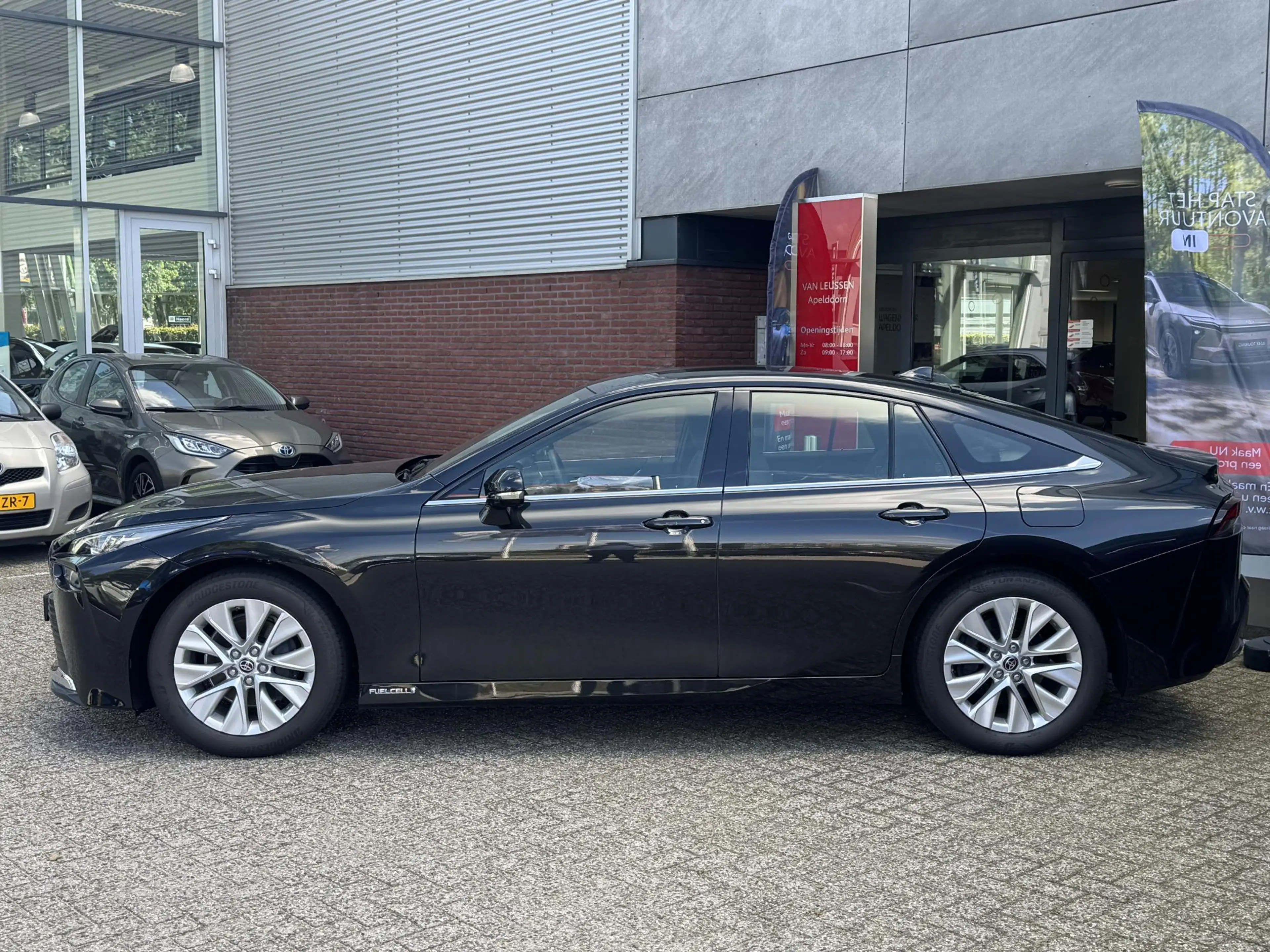 Toyota Mirai Dynamic WATERSTOFAUTO KEYLESS JBL-AUDIO STOELVERW — photo 2