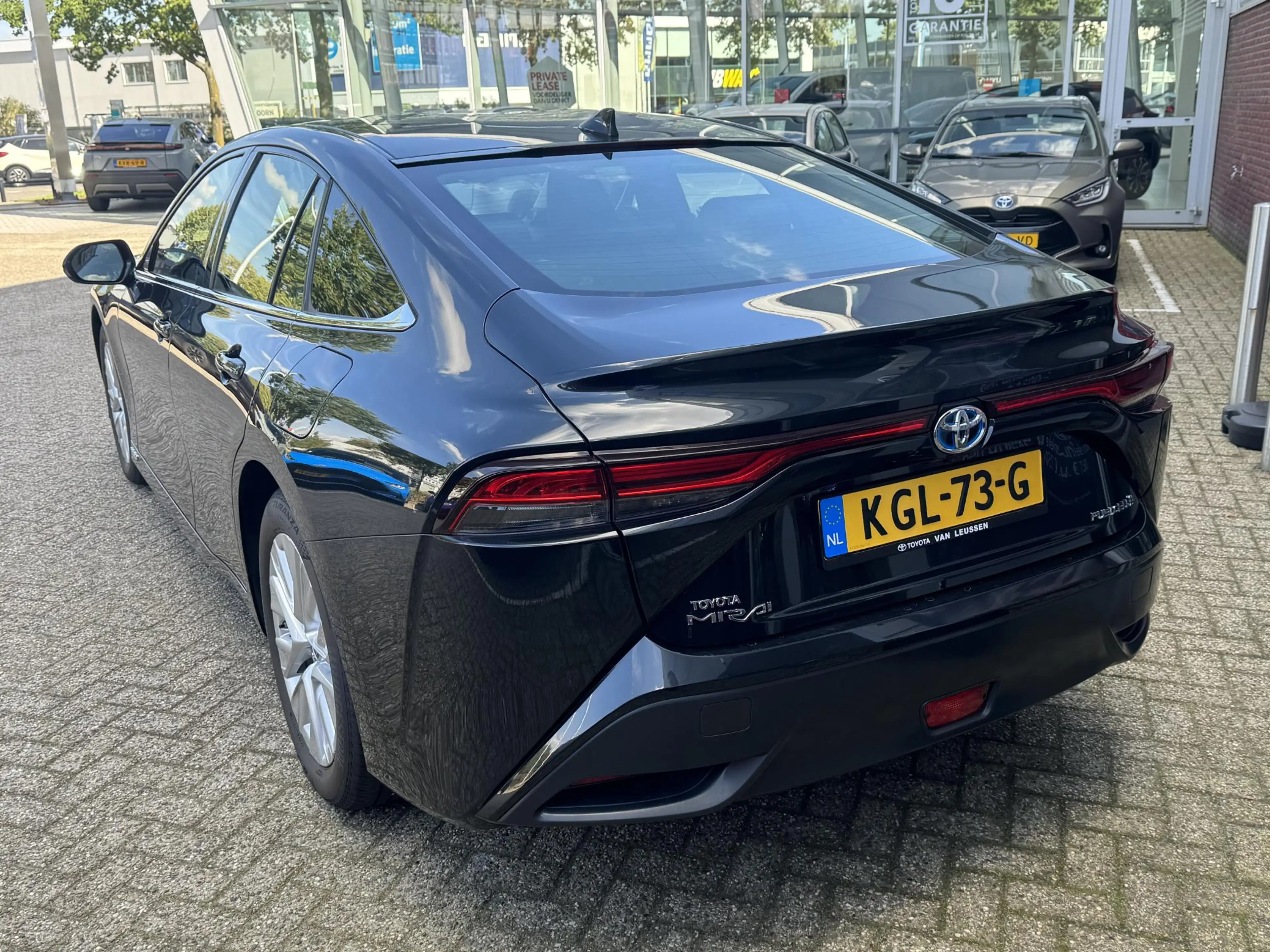 Toyota Mirai Dynamic WATERSTOFAUTO KEYLESS JBL-AUDIO STOELVERW — photo 3