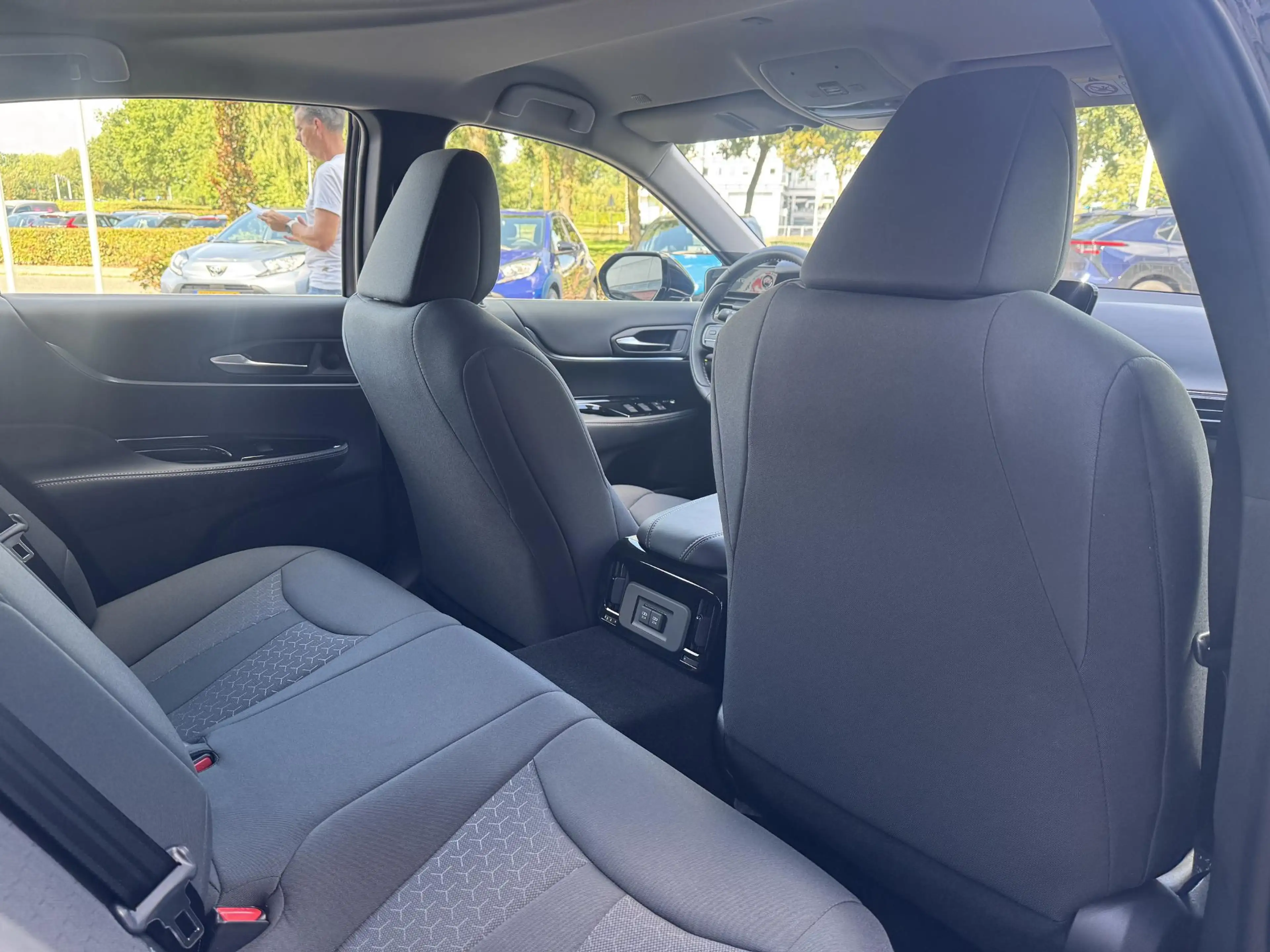 Toyota Mirai Dynamic WATERSTOFAUTO KEYLESS JBL-AUDIO STOELVERW — photo 12