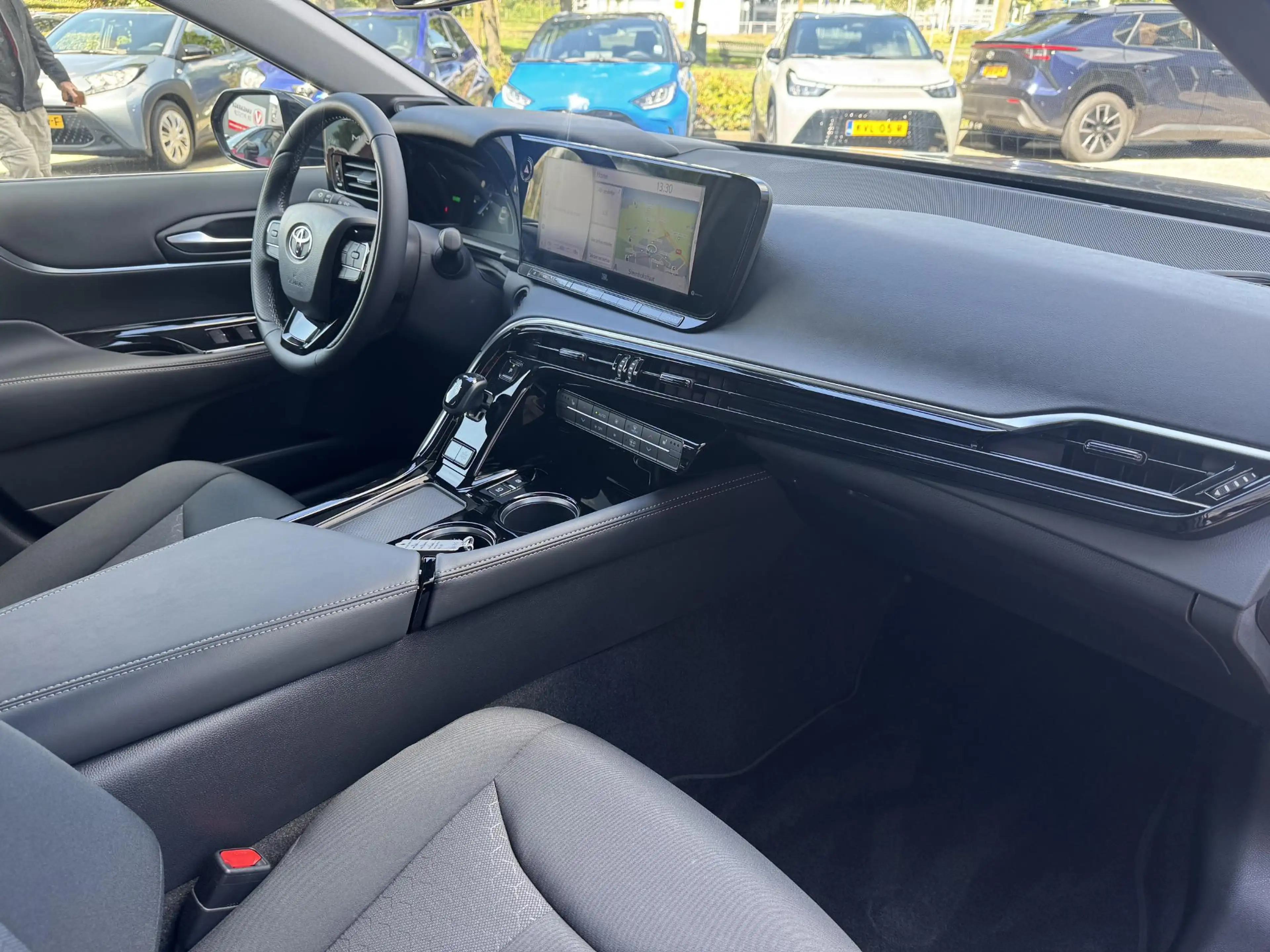 Toyota Mirai Dynamic WATERSTOFAUTO KEYLESS JBL-AUDIO STOELVERW — photo 11