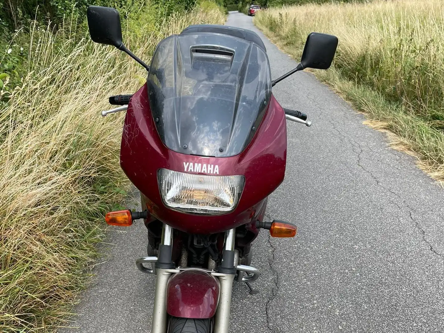 Yamaha XJ 900 crvena - 2